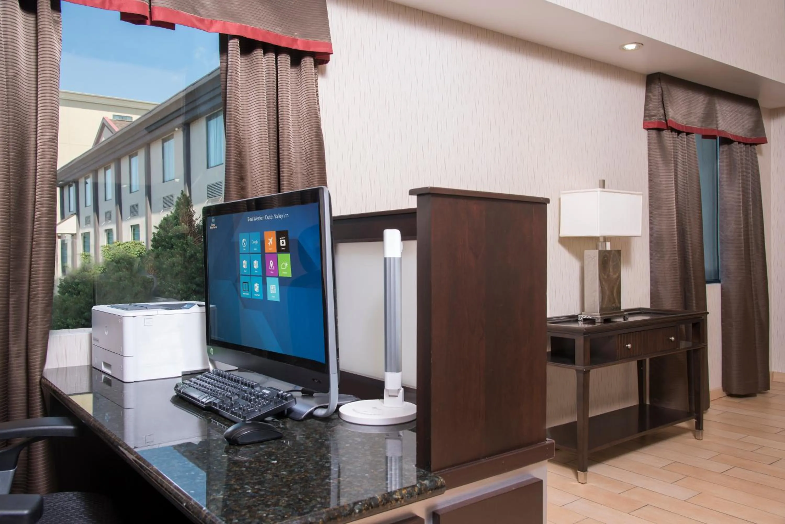 Business facilities in Best Western Dutch Valley Inn