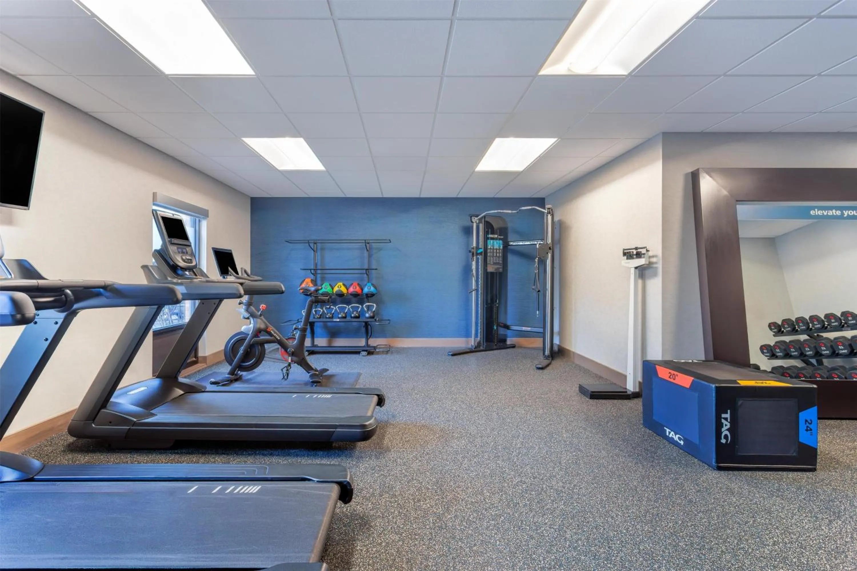 Fitness centre/facilities in Hampton Inn Akron-South