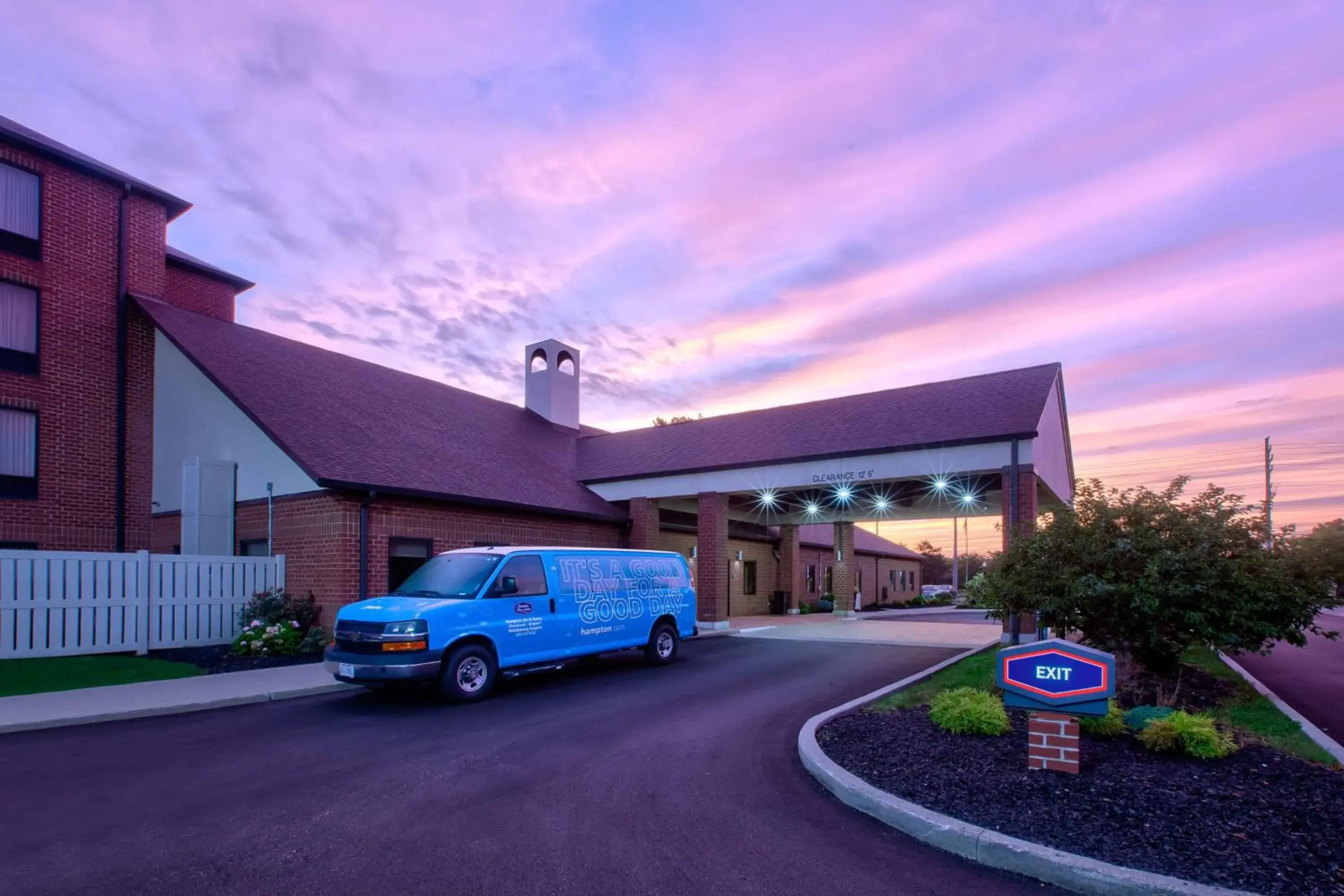 Hampton Inn & Suites Cleveland-Airport/Middleburg Heights Hampton Inn & Suites Cleveland-Airport/Middleburg Heights