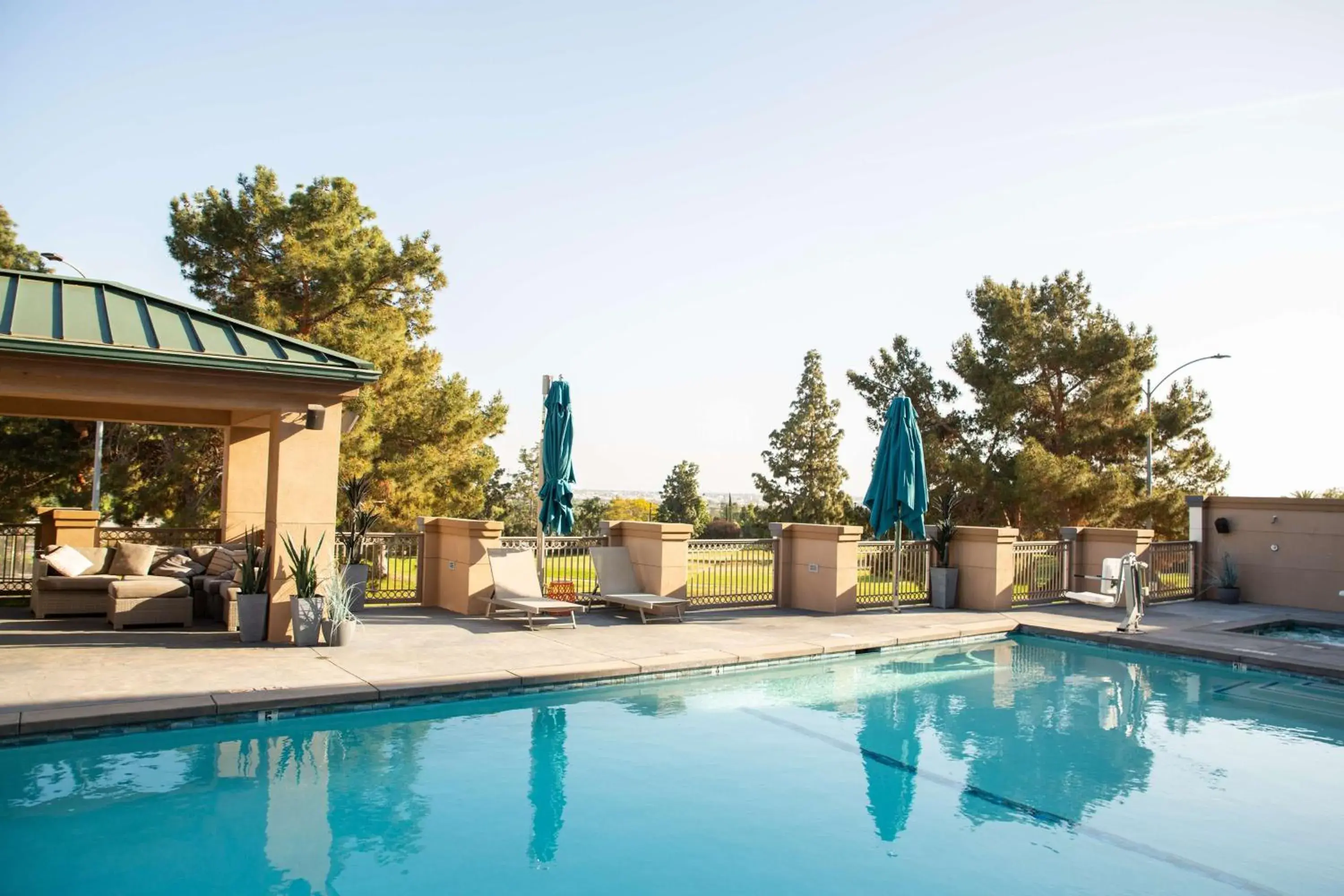 Pool view in Hilton Garden Inn Montebello / Los Angeles Pool view in Hilton Garden Inn Montebello / Los Angeles