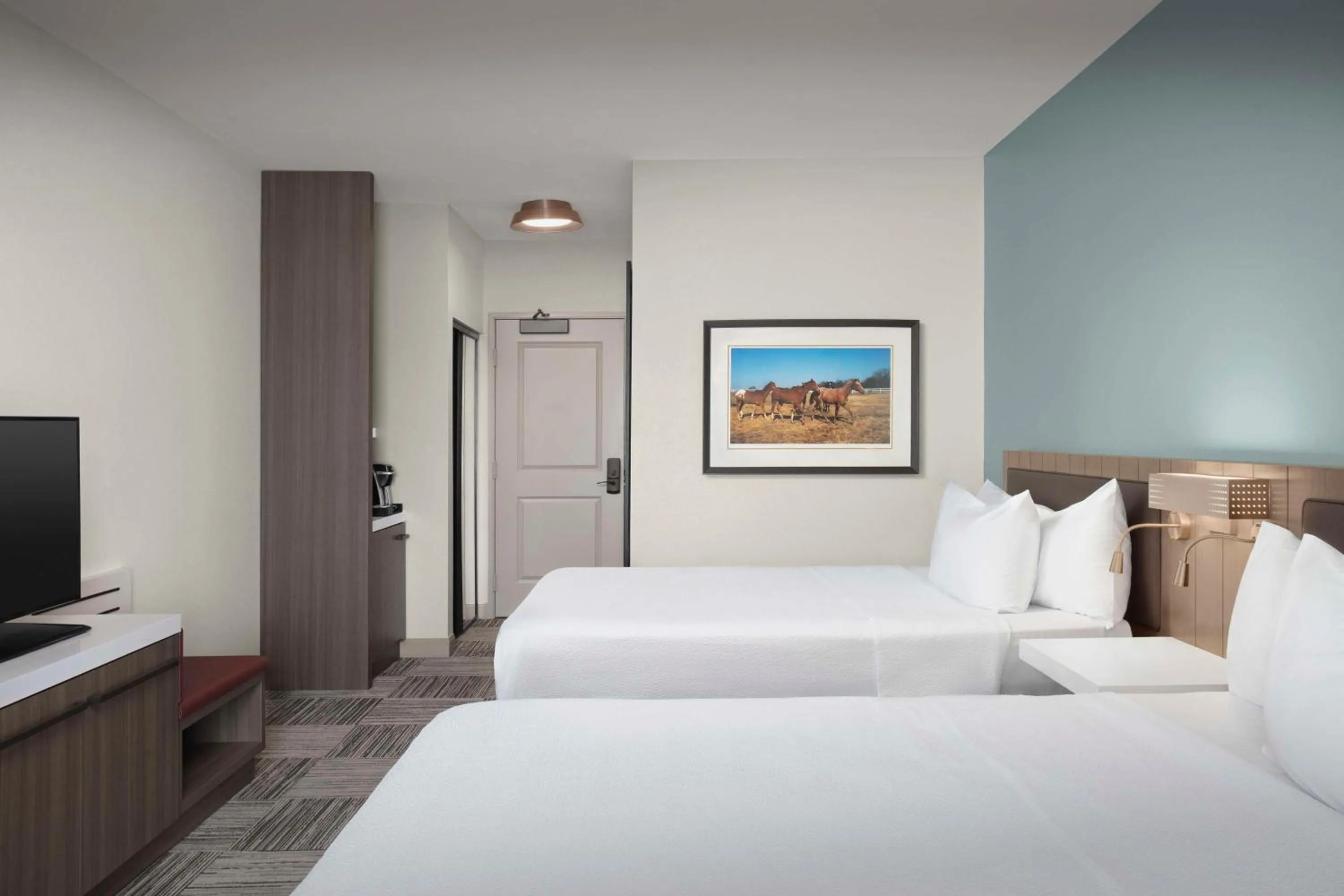 Bed in Hilton Garden Inn Granbury