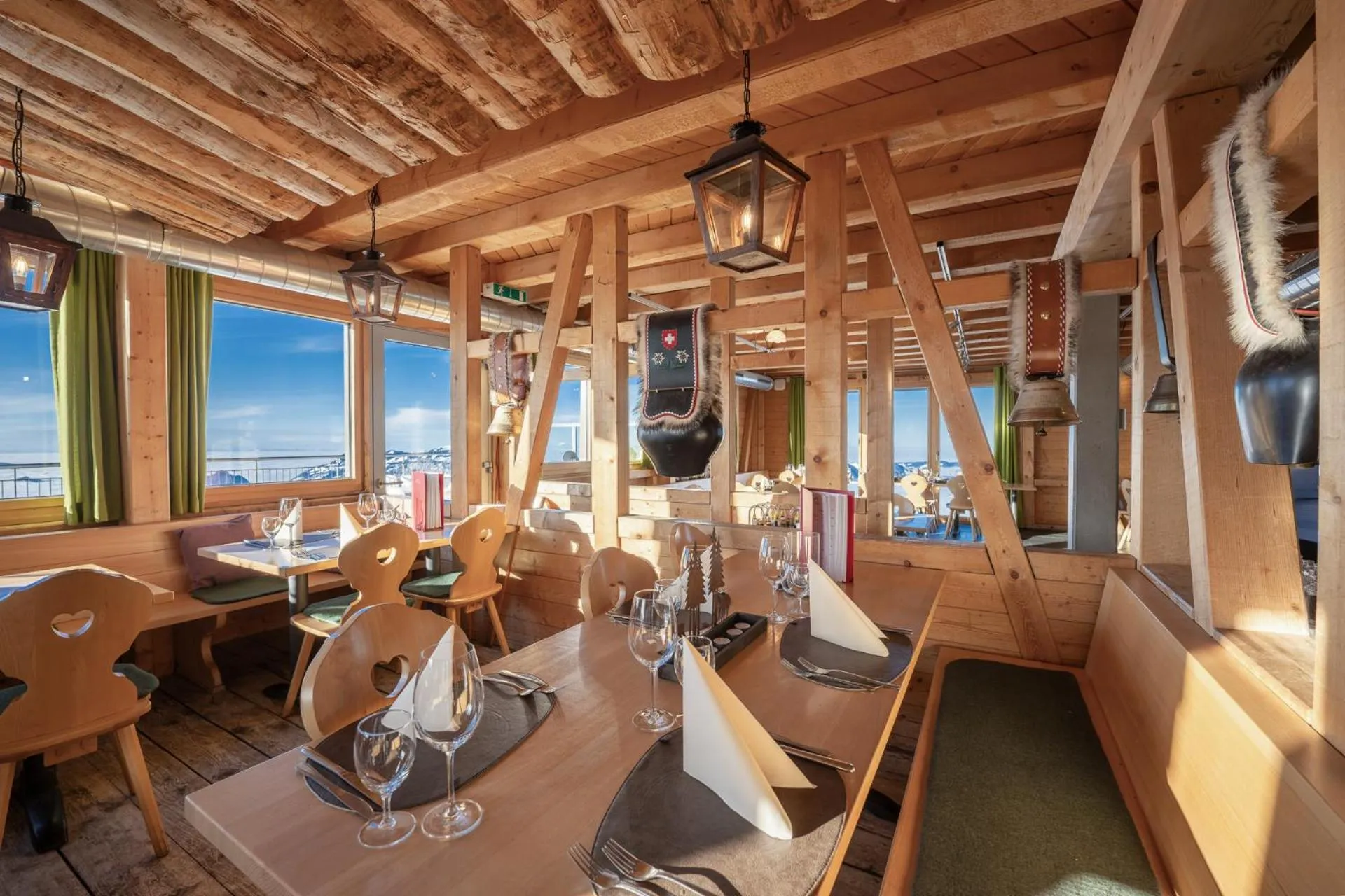 Restaurant/places to eat in Fronalpstock Hotel & Restaurant