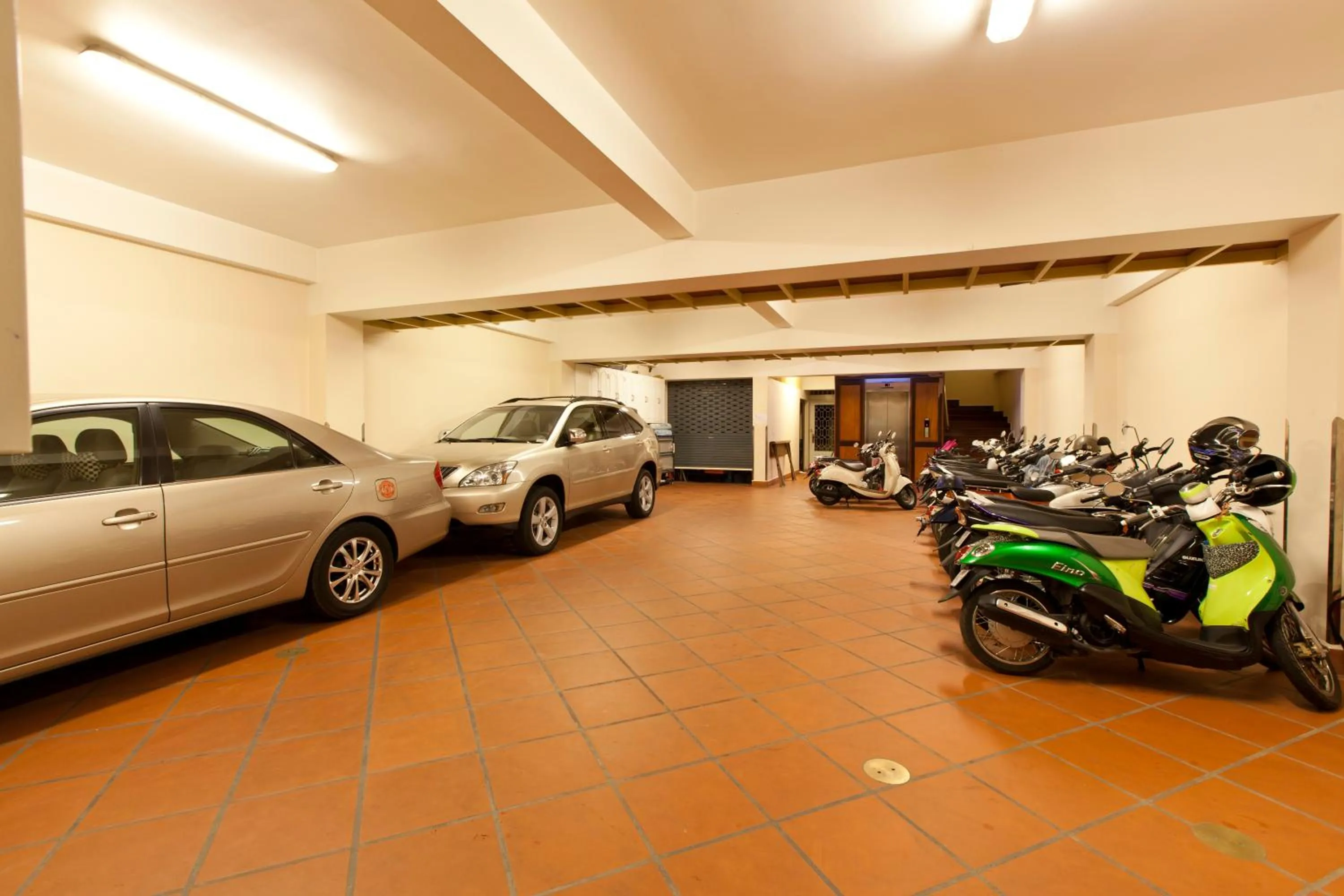 Decorative detail in Golden House International Hotel