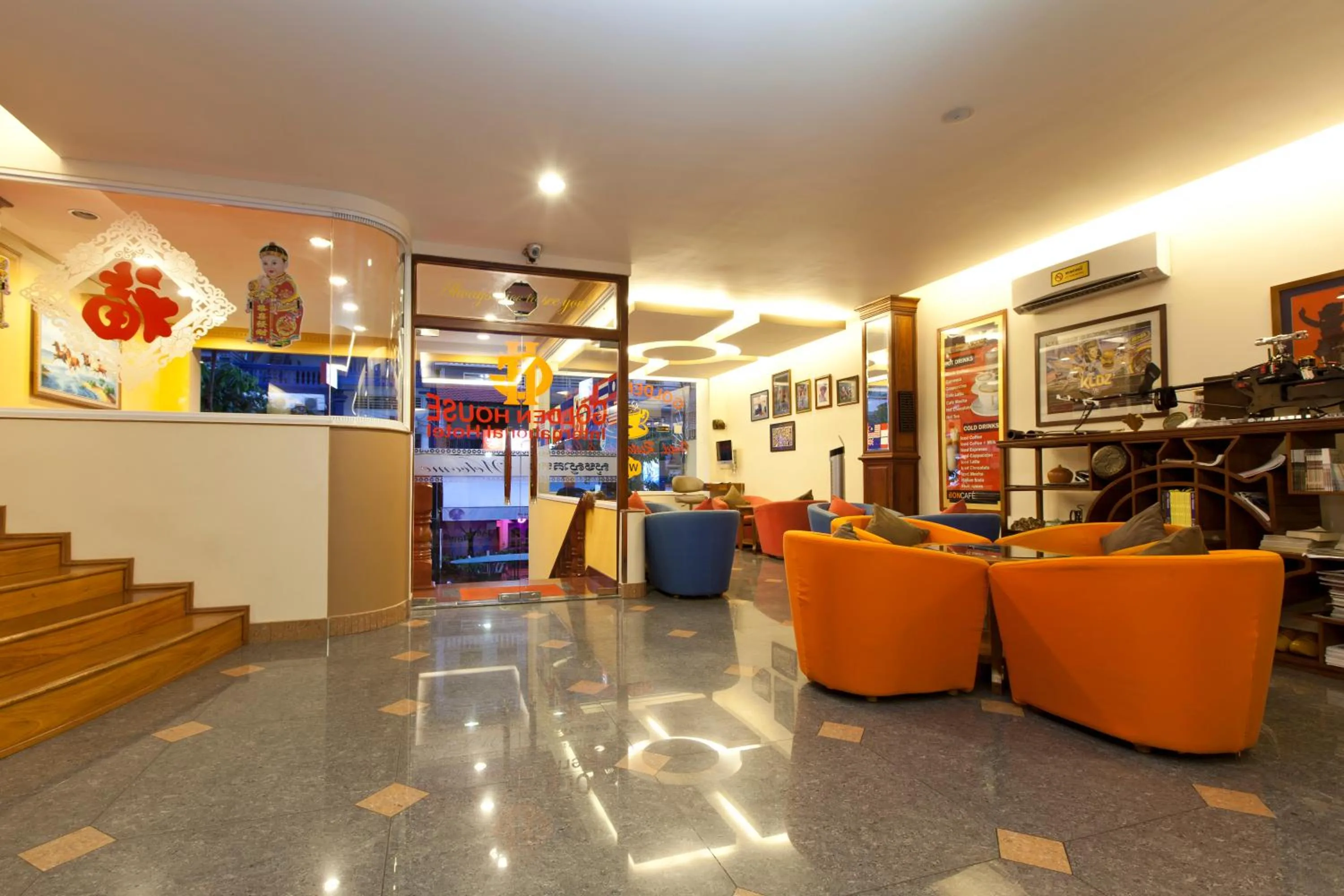 Lobby or reception in Golden House International Hotel