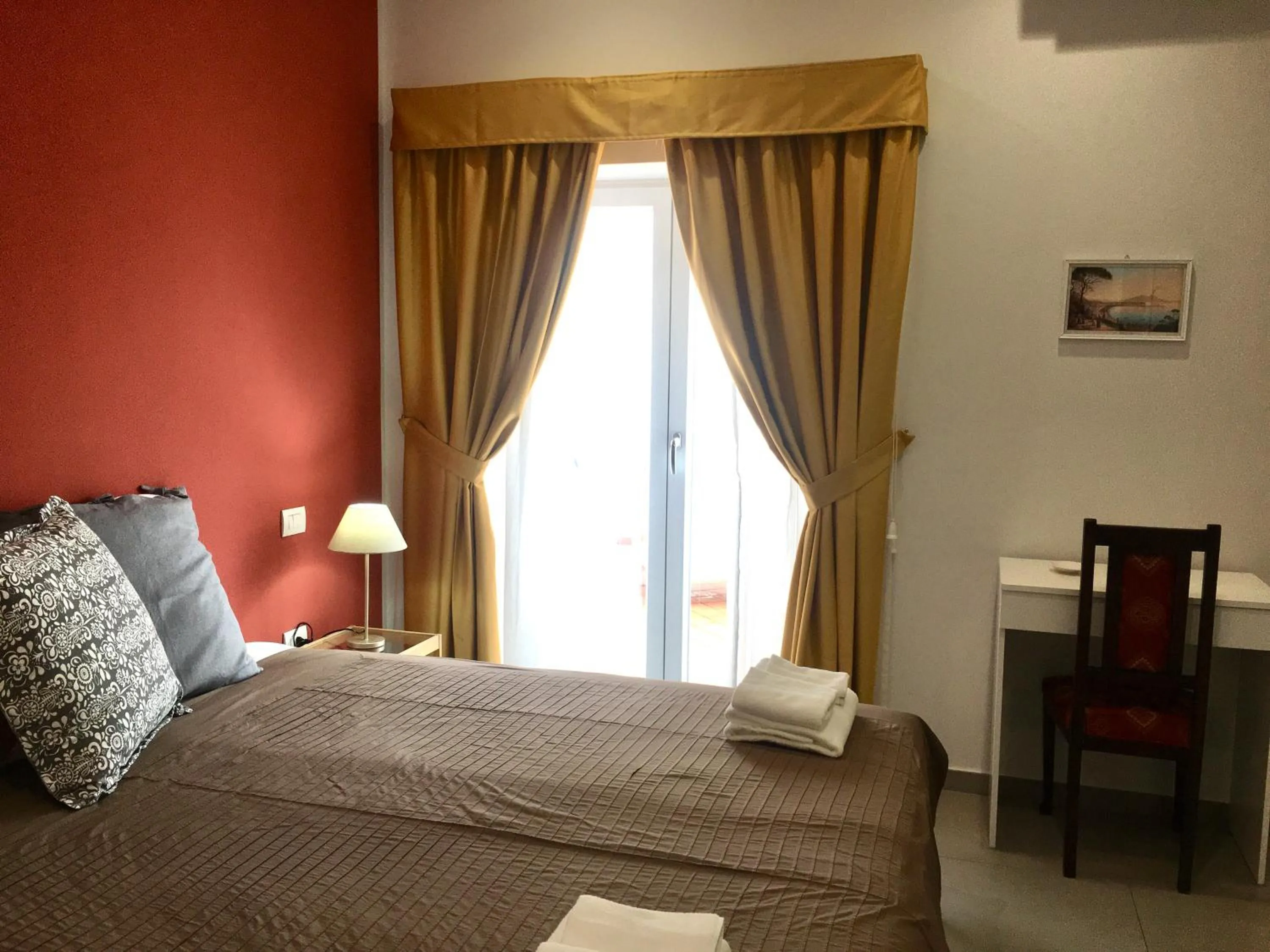 Bed in "Panoramic Terrazza - Napoli"