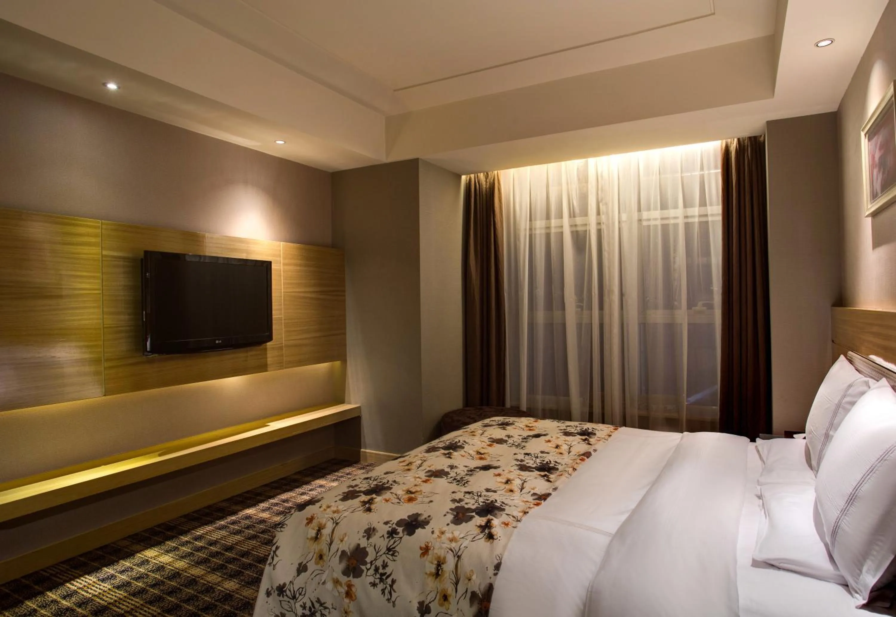 Communal lounge/ TV room in Grand Skylight International Hotel Nanchang Ganjiang North Road