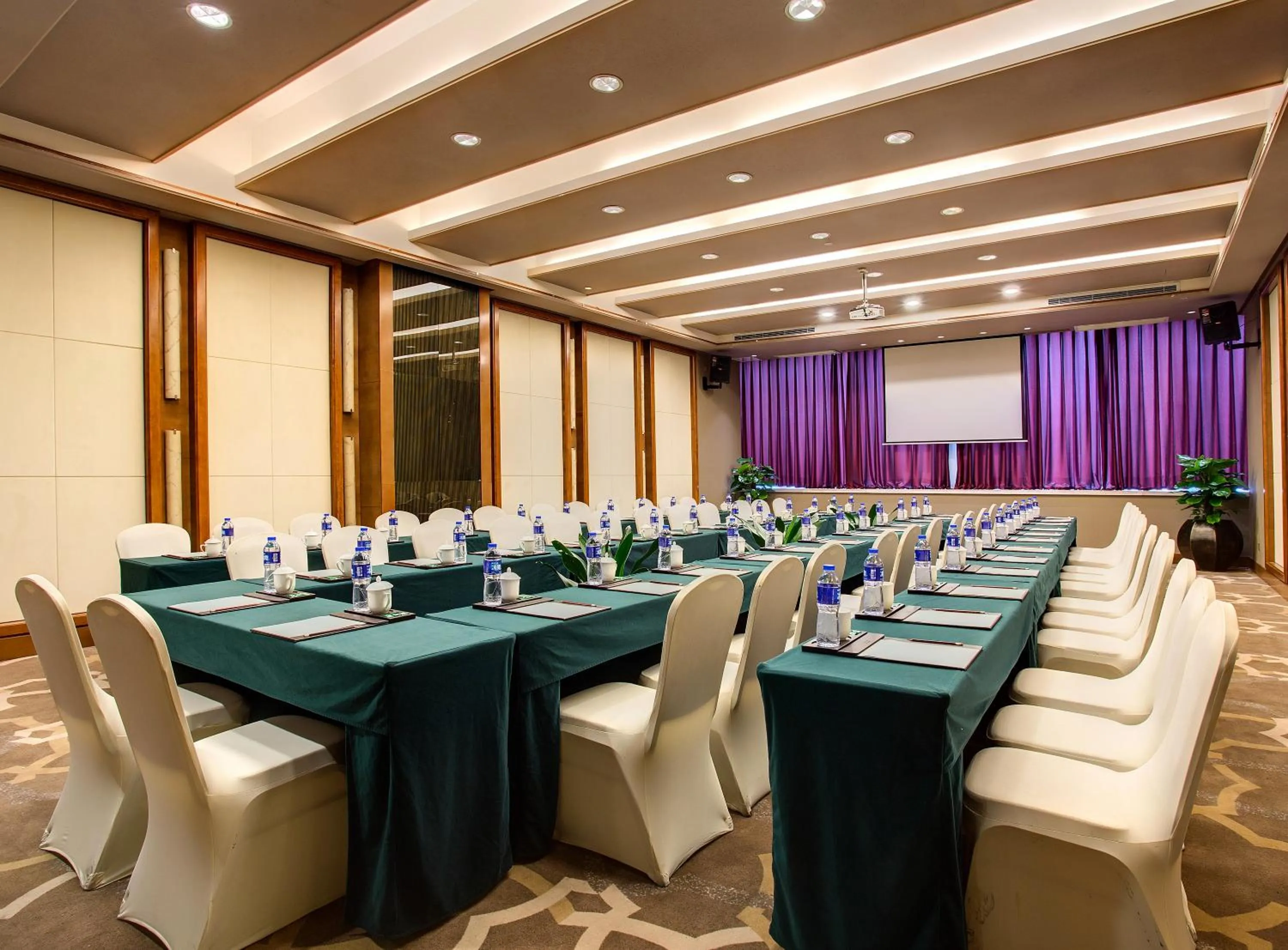 Grand Skylight International Hotel Nanchang Ganjiang North Road