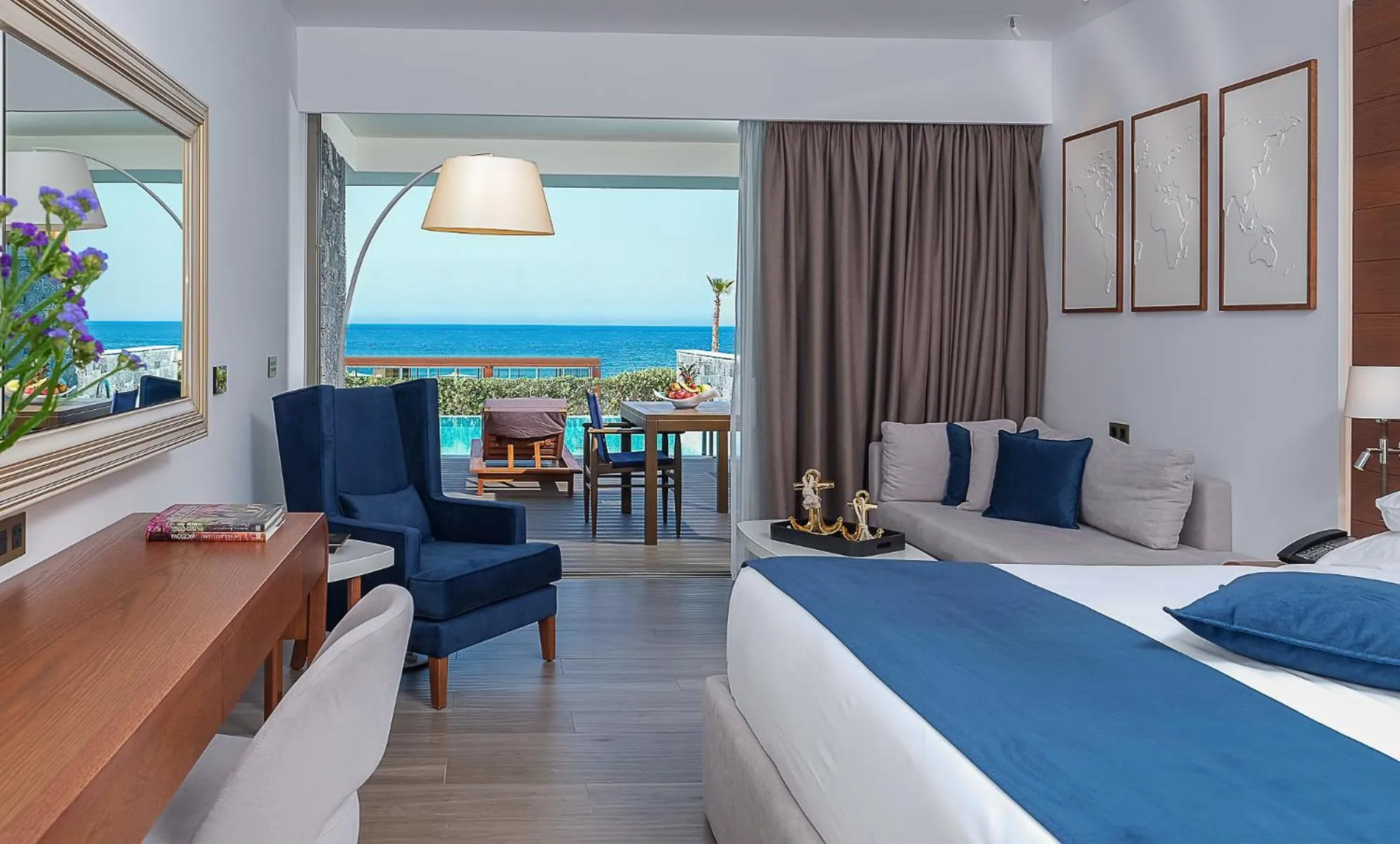 Bed in Nana Princess Suites Villas & Spa