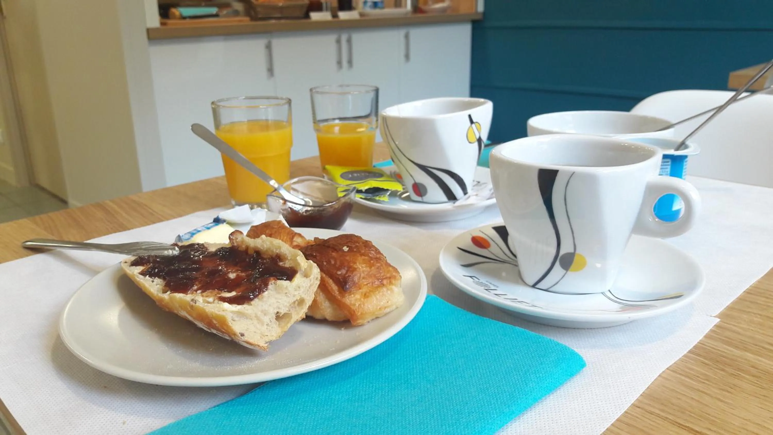 Food close-up in KOSY Appart'Hôtels - Le Cours Moreau