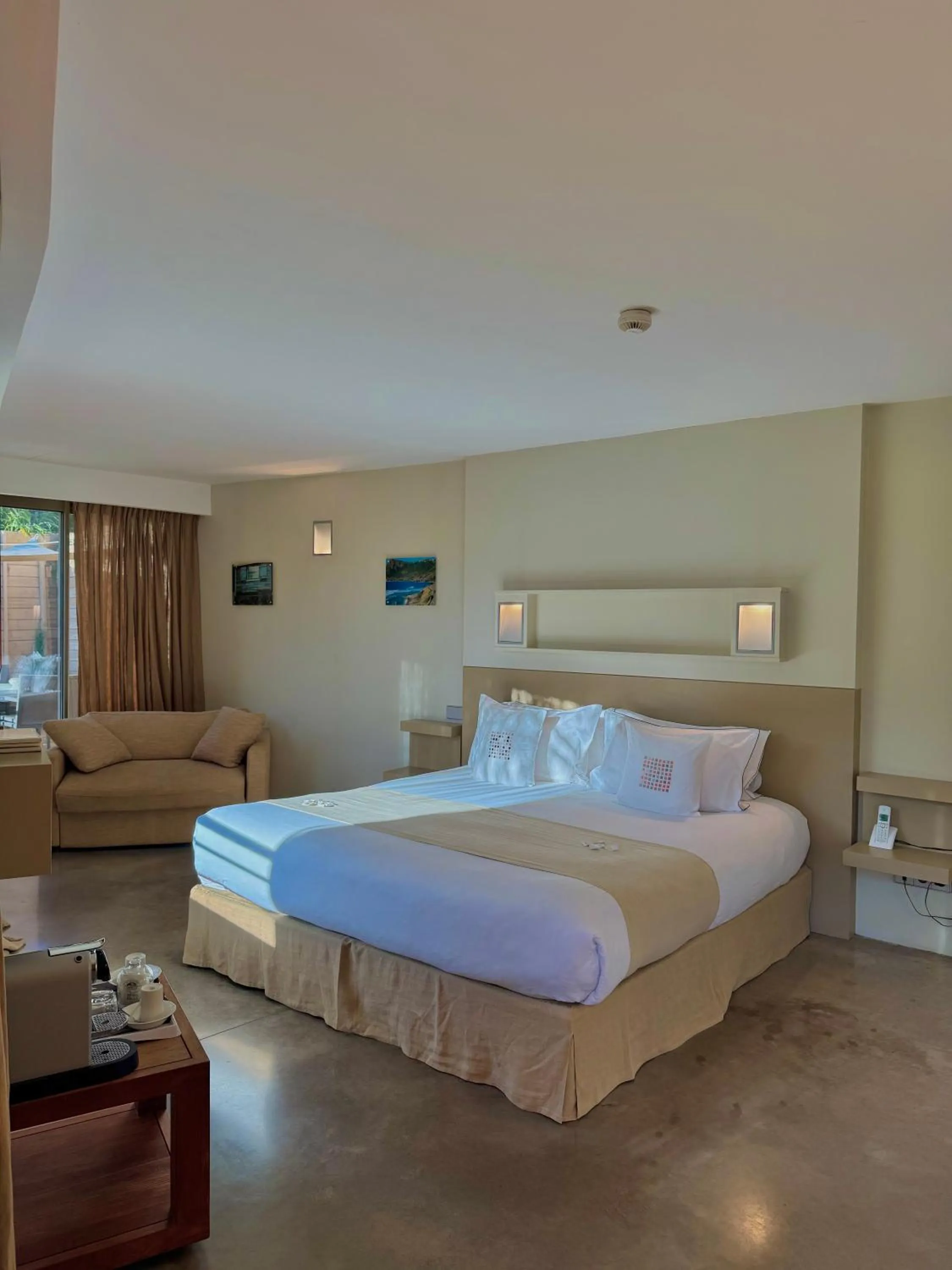 Bedroom, Bed in Cannes Villa St Barth