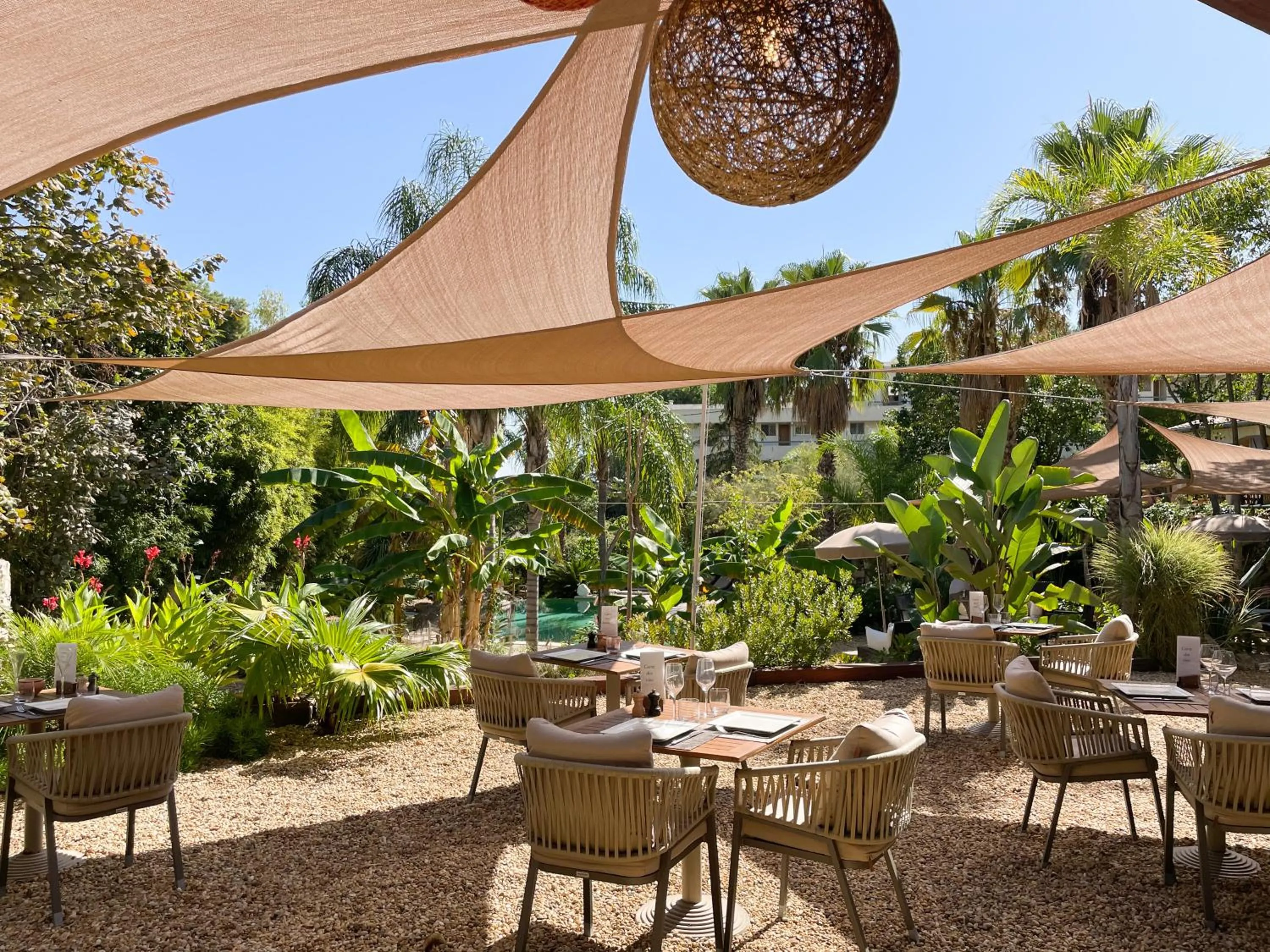 Restaurant/places to eat in Cannes Villa St Barth