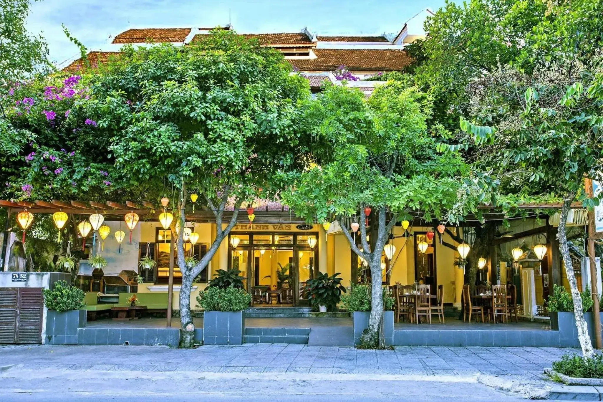 Property building in Thanh Van 1 Hotel Property building in Thanh Van 1 Hotel