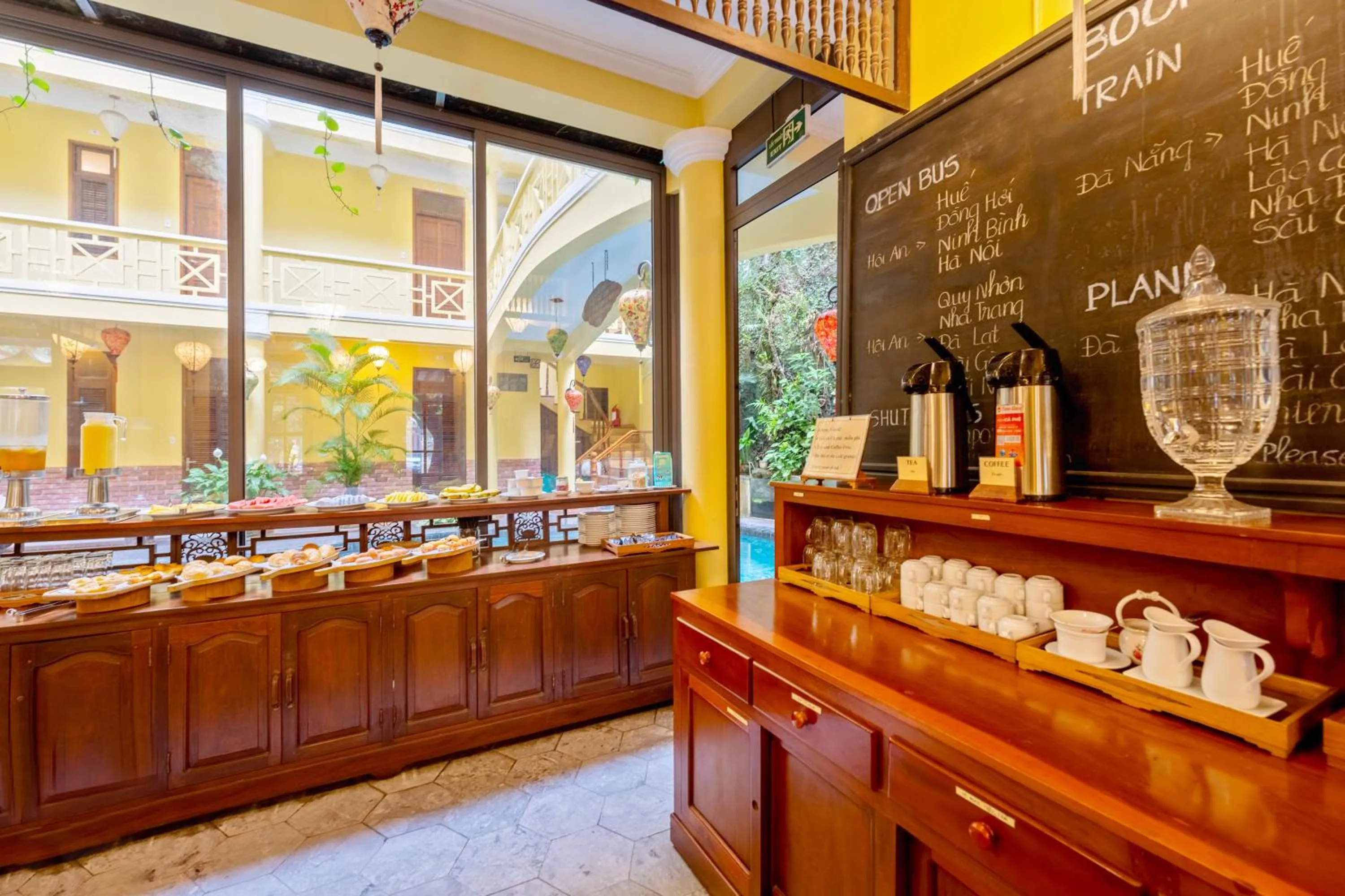 Restaurant/places to eat in Thanh Van 1 Hotel