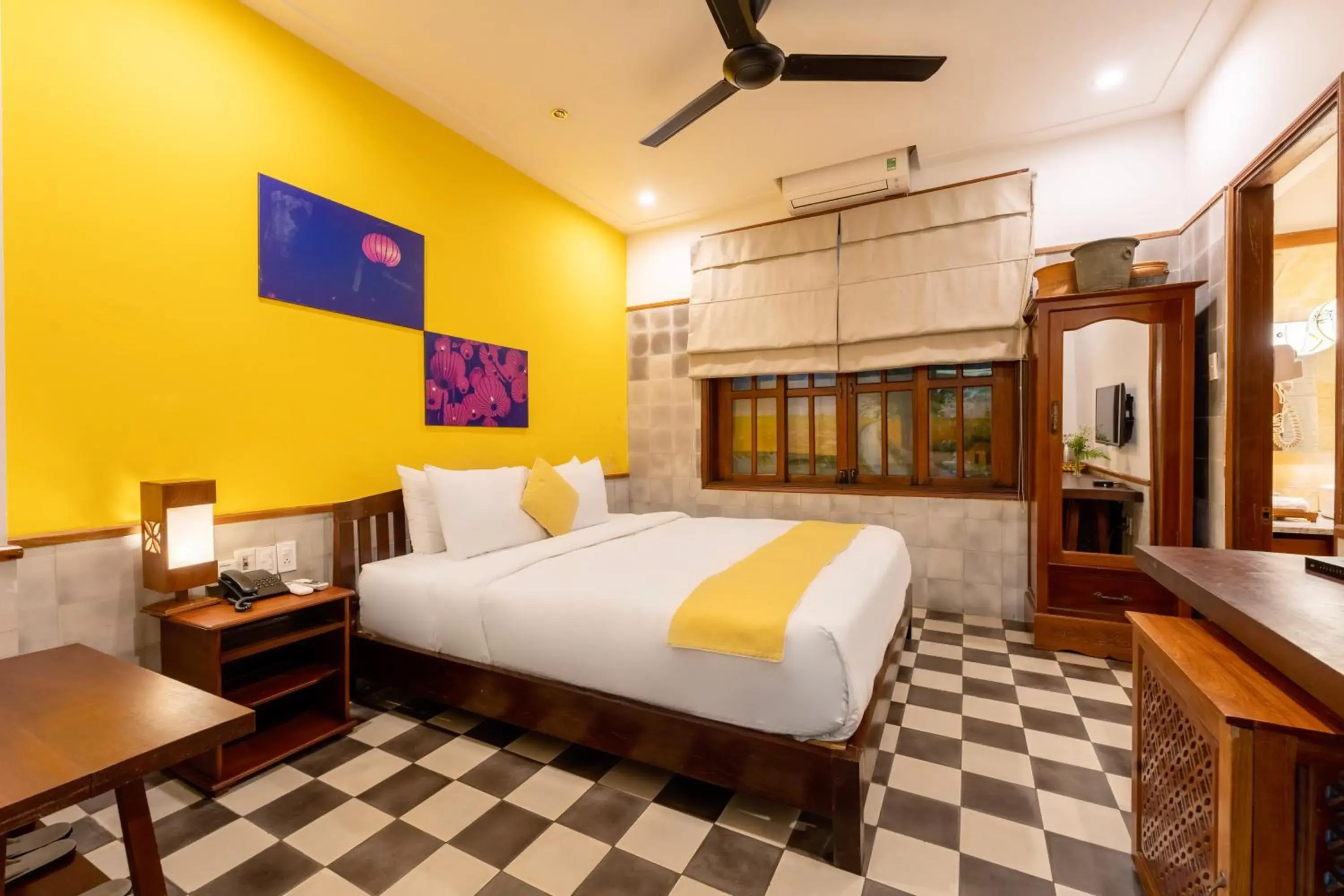 Bed in Thanh Van 1 Hotel Bed in Thanh Van 1 Hotel