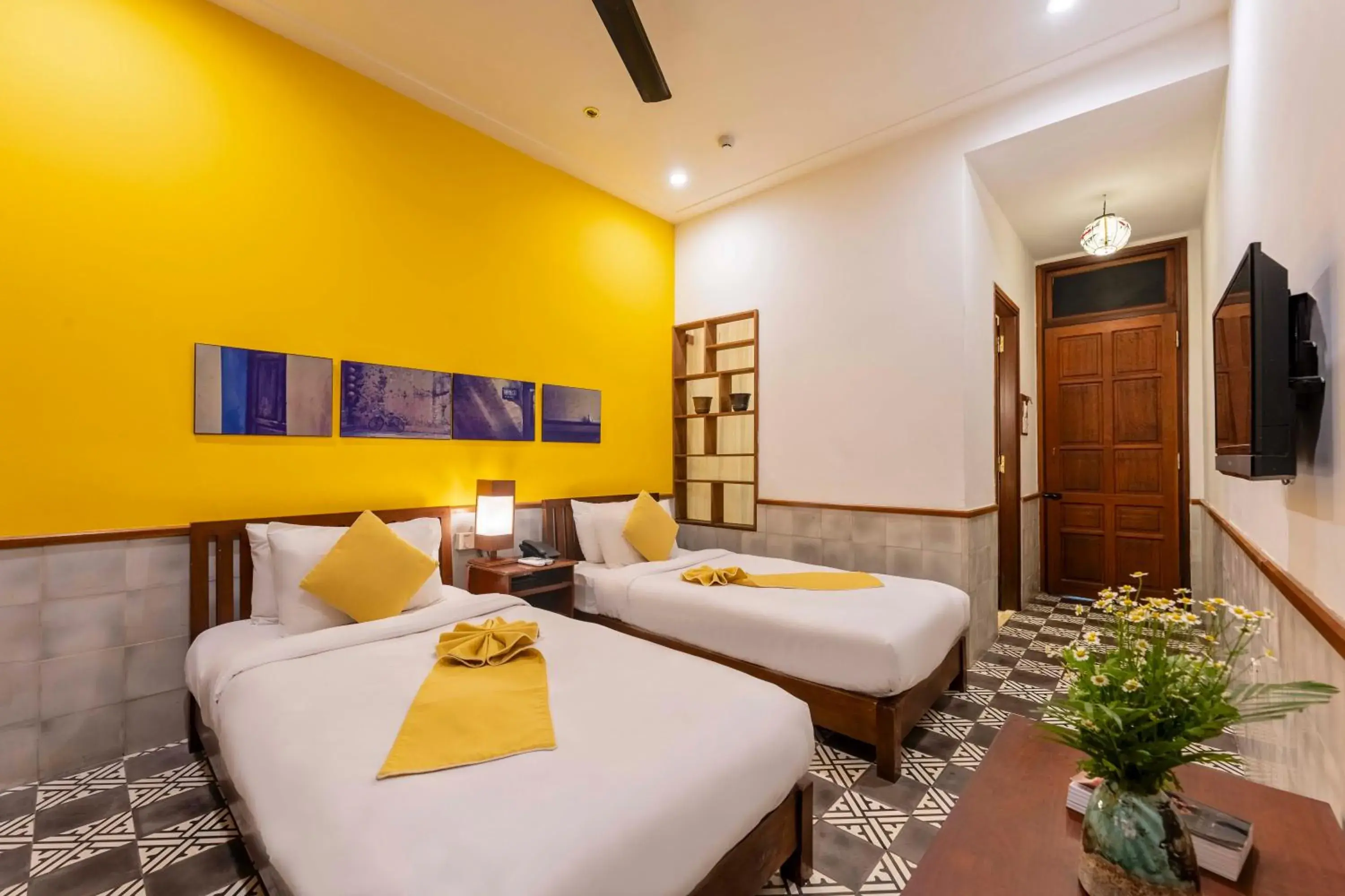 Superior Twin Room in Thanh Van 1 Hotel Superior Twin Room in Thanh Van 1 Hotel