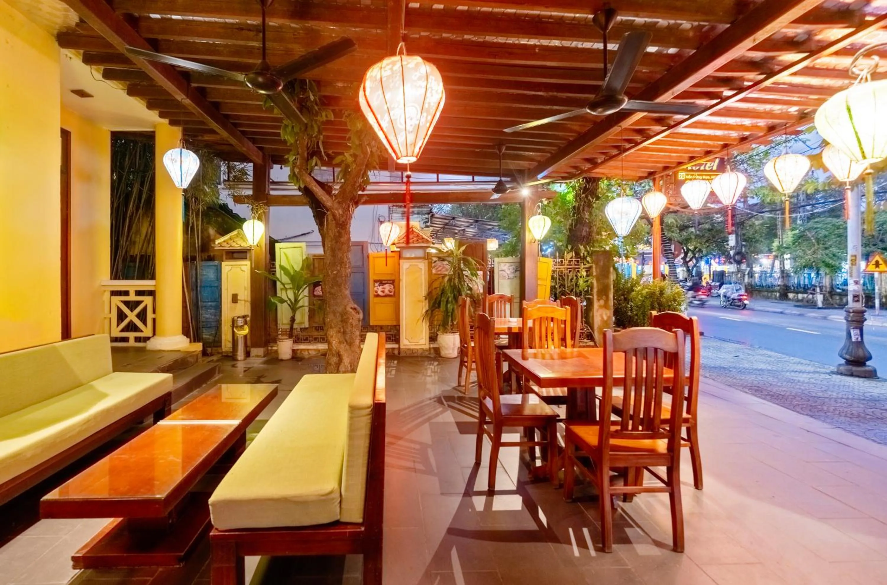 Facade/entrance in Thanh Van 1 Hotel