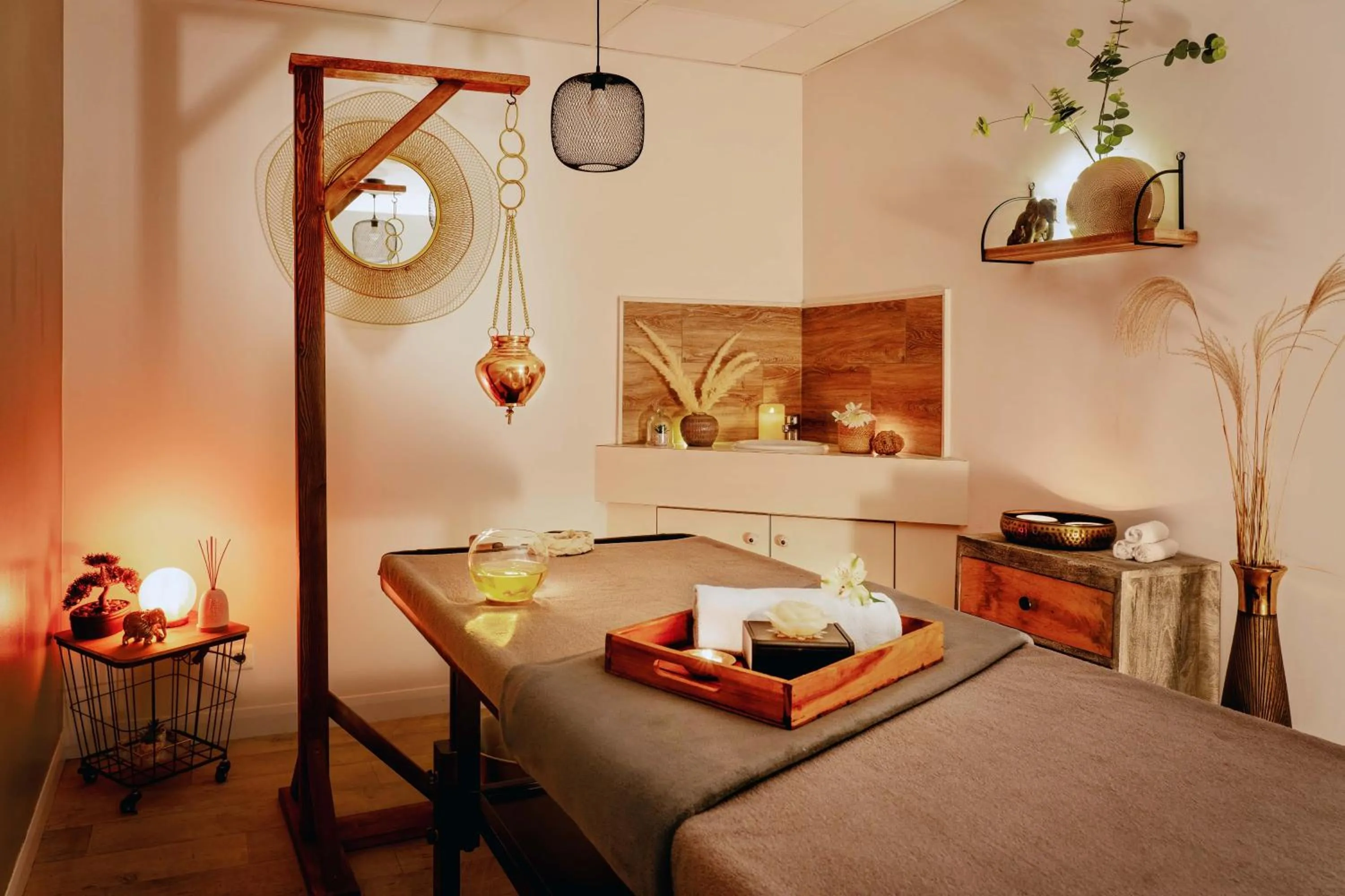 Massage, Bed in Première Classe Douarnenez