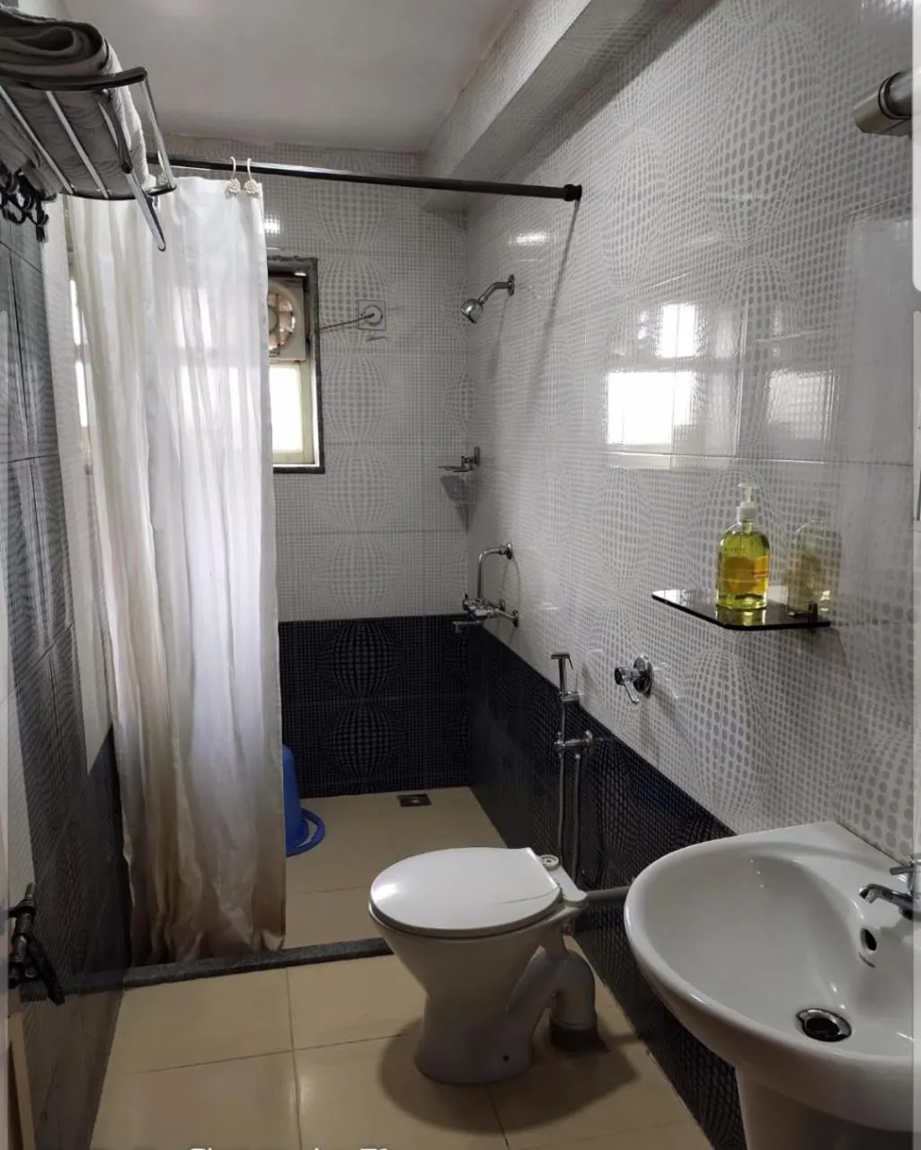 Hotel Sharada International