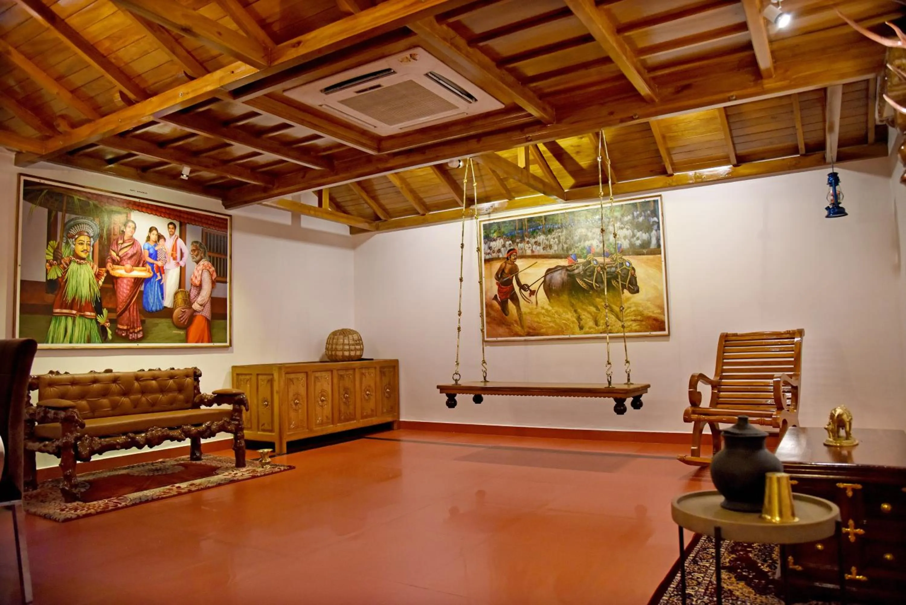 Area and facilities in Hotel Sharada International