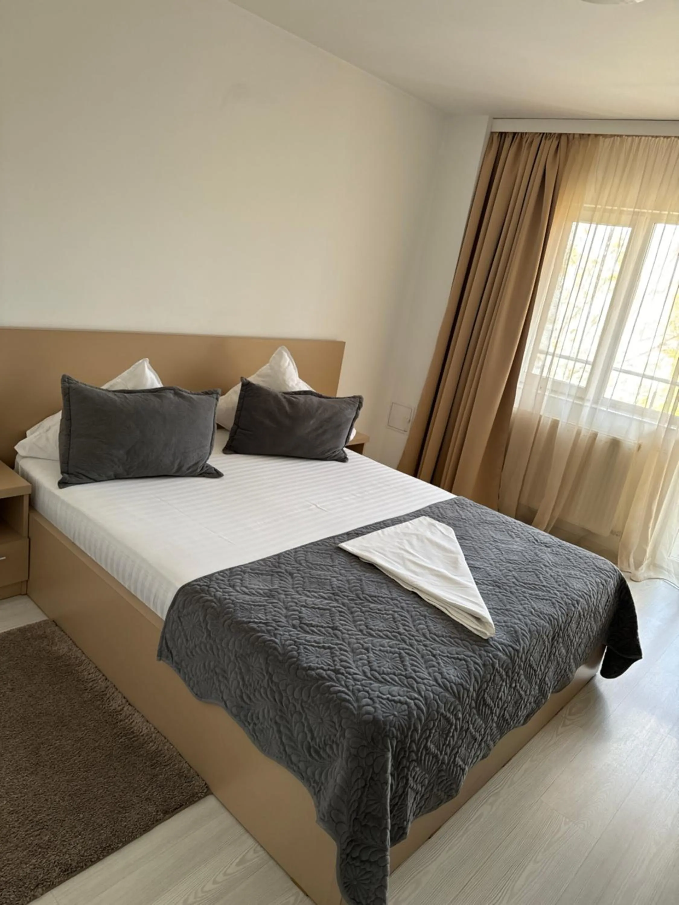 Bed in FAST Airport Accomodation