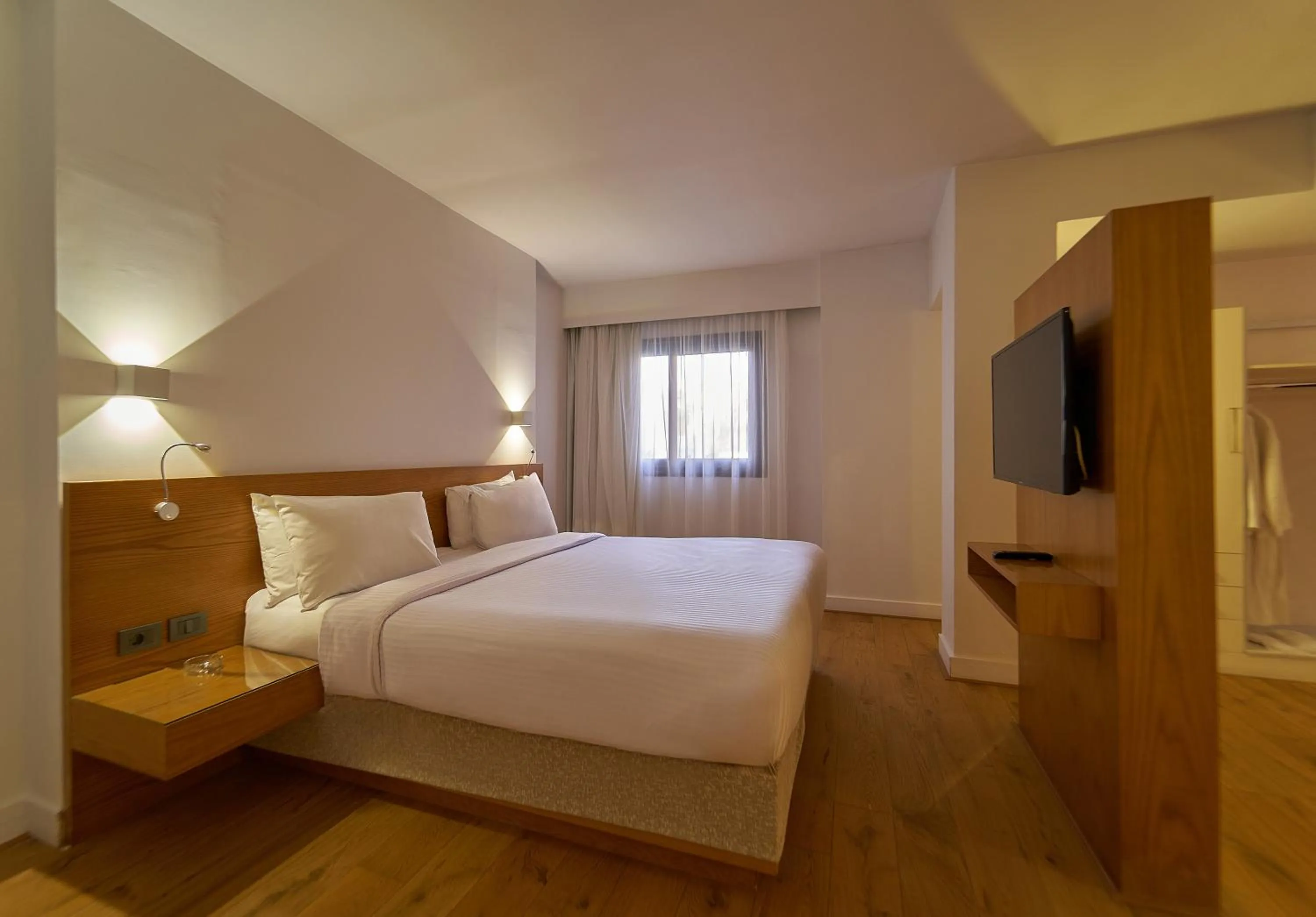 Bed in New President Hotel Cairo