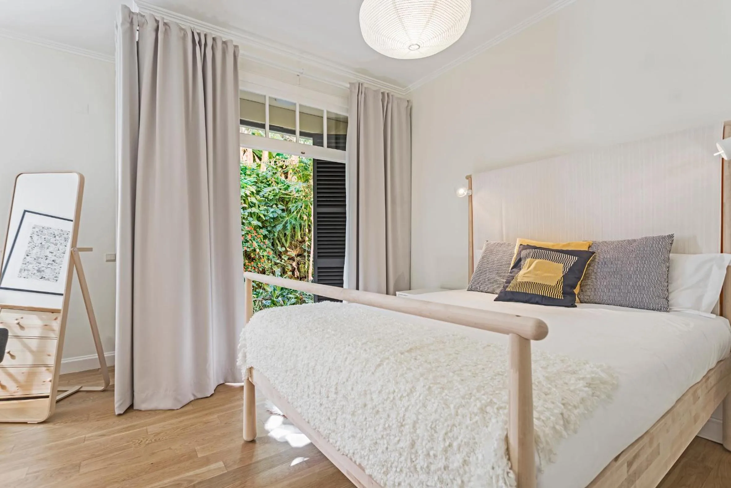 Bed in Vila Eucalipto by An Island Apart