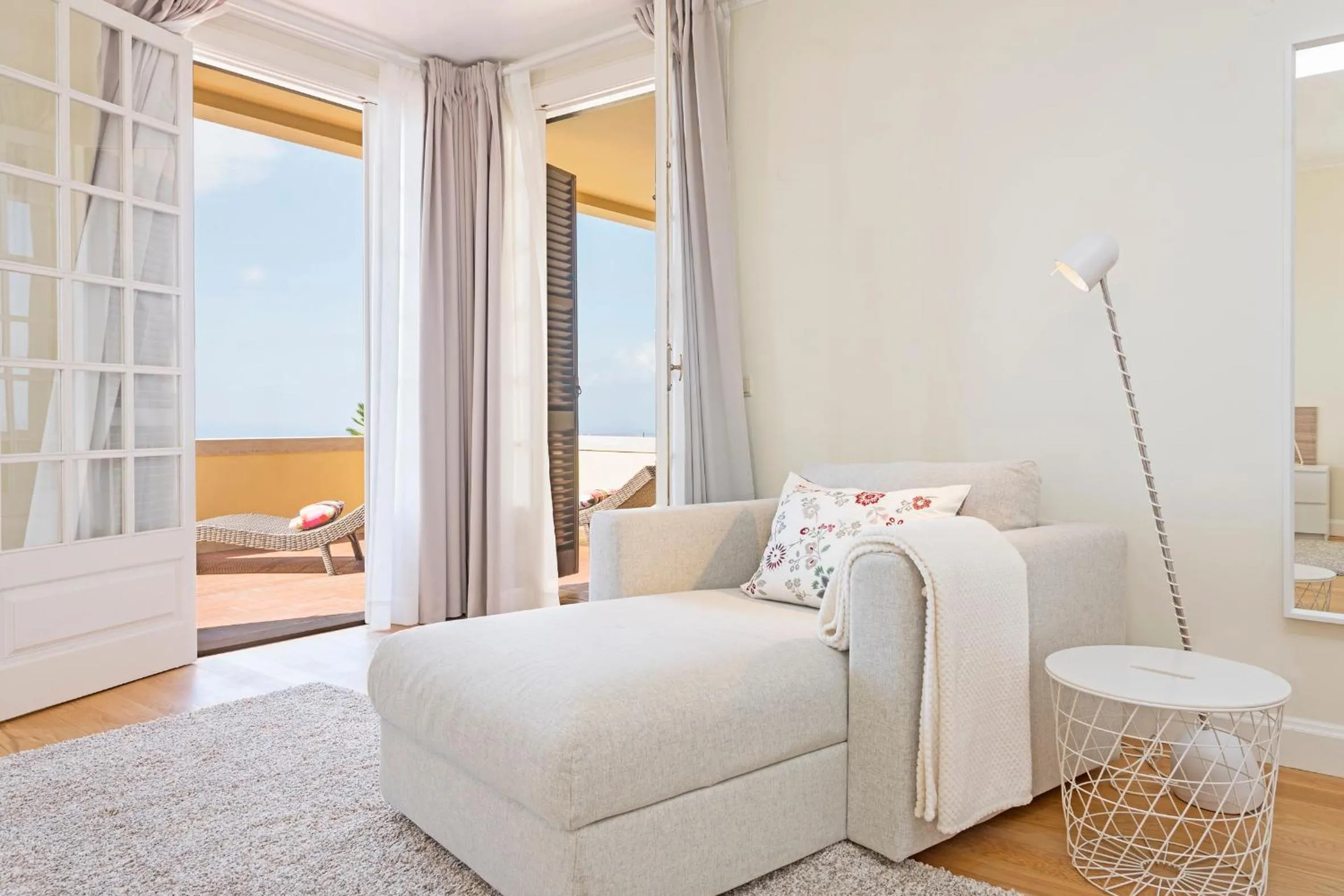 Bed in Vila Eucalipto by An Island Apart