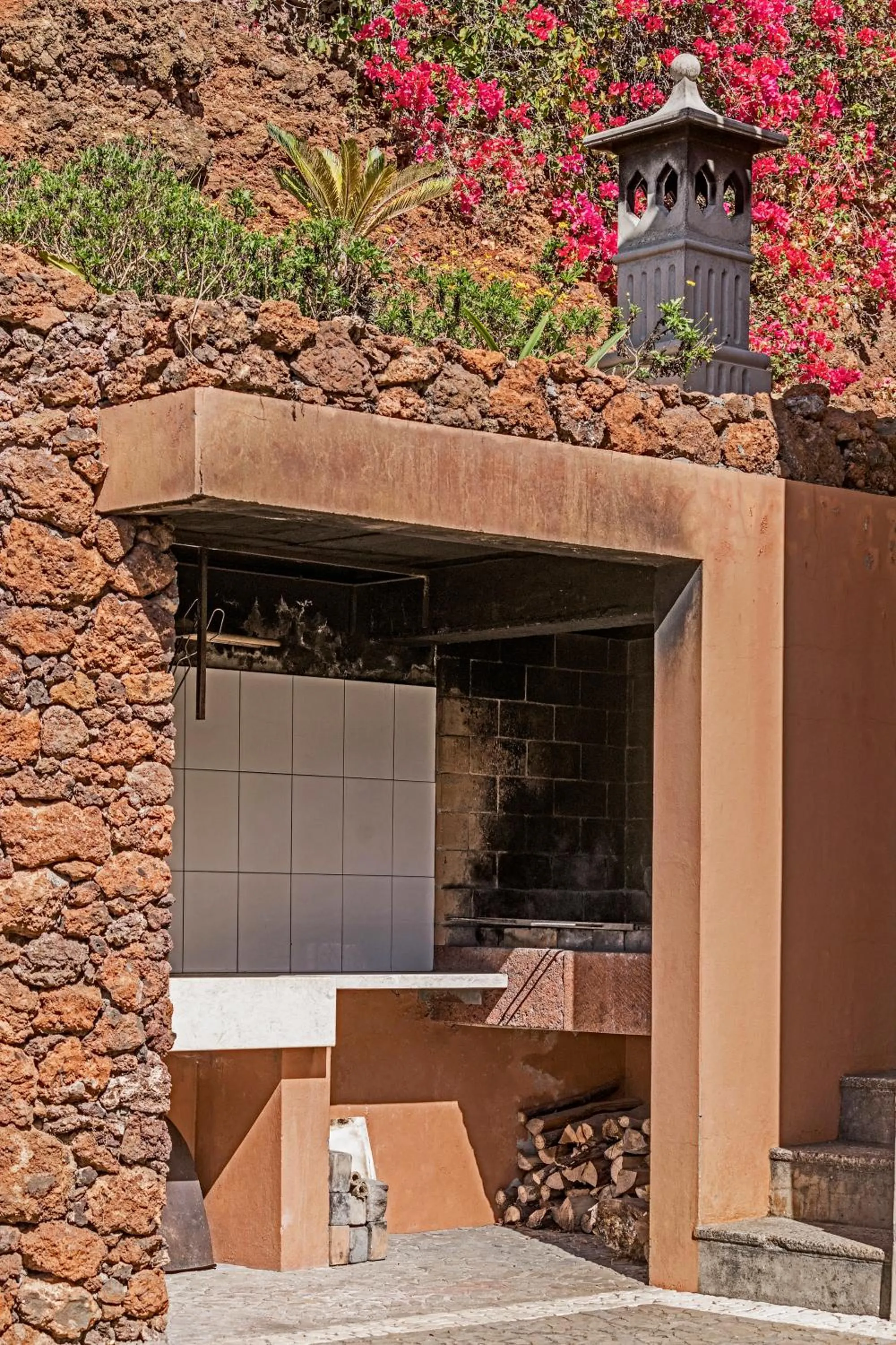 BBQ facilities in Vila Eucalipto by An Island Apart