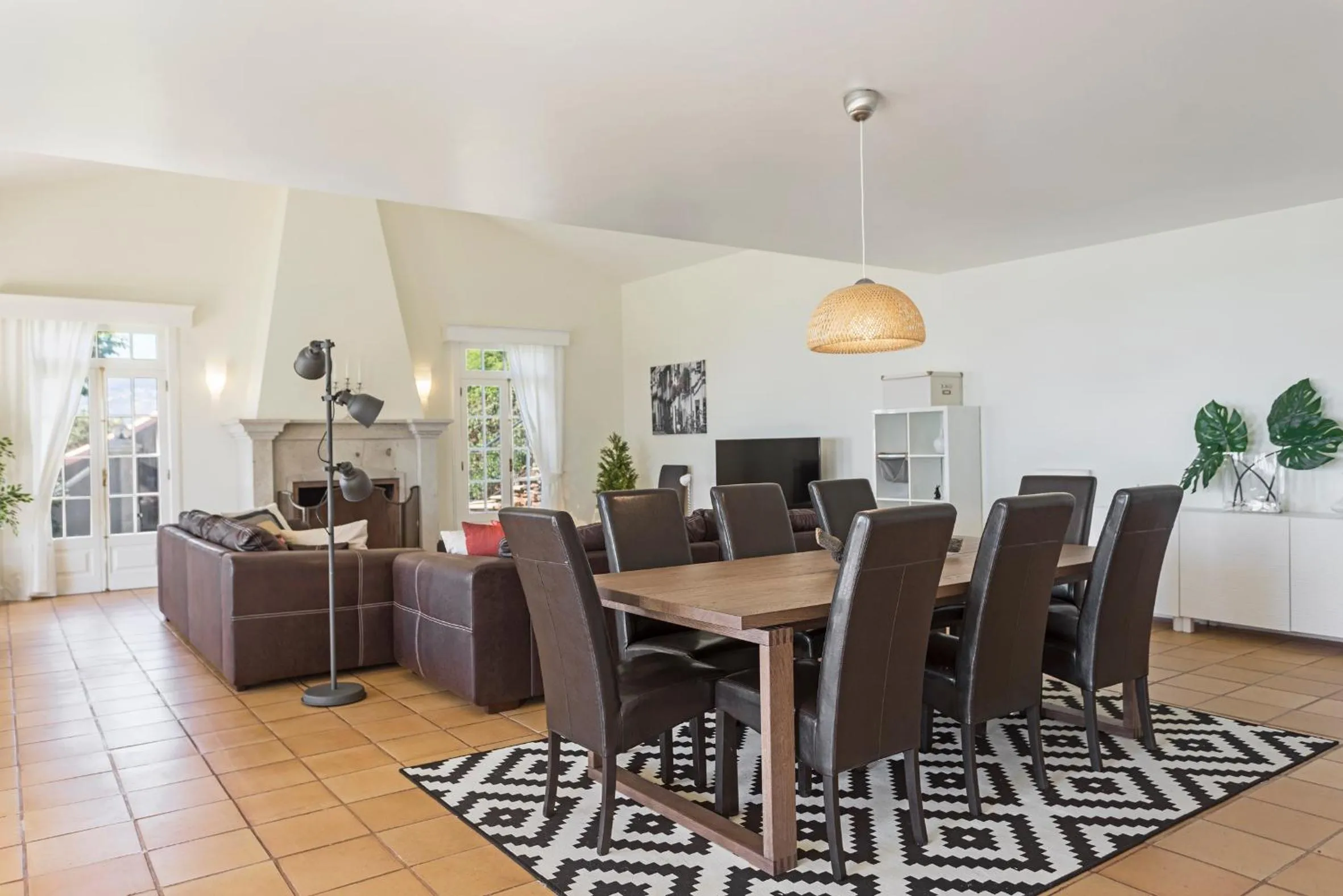 Living room in Vila Eucalipto by An Island Apart