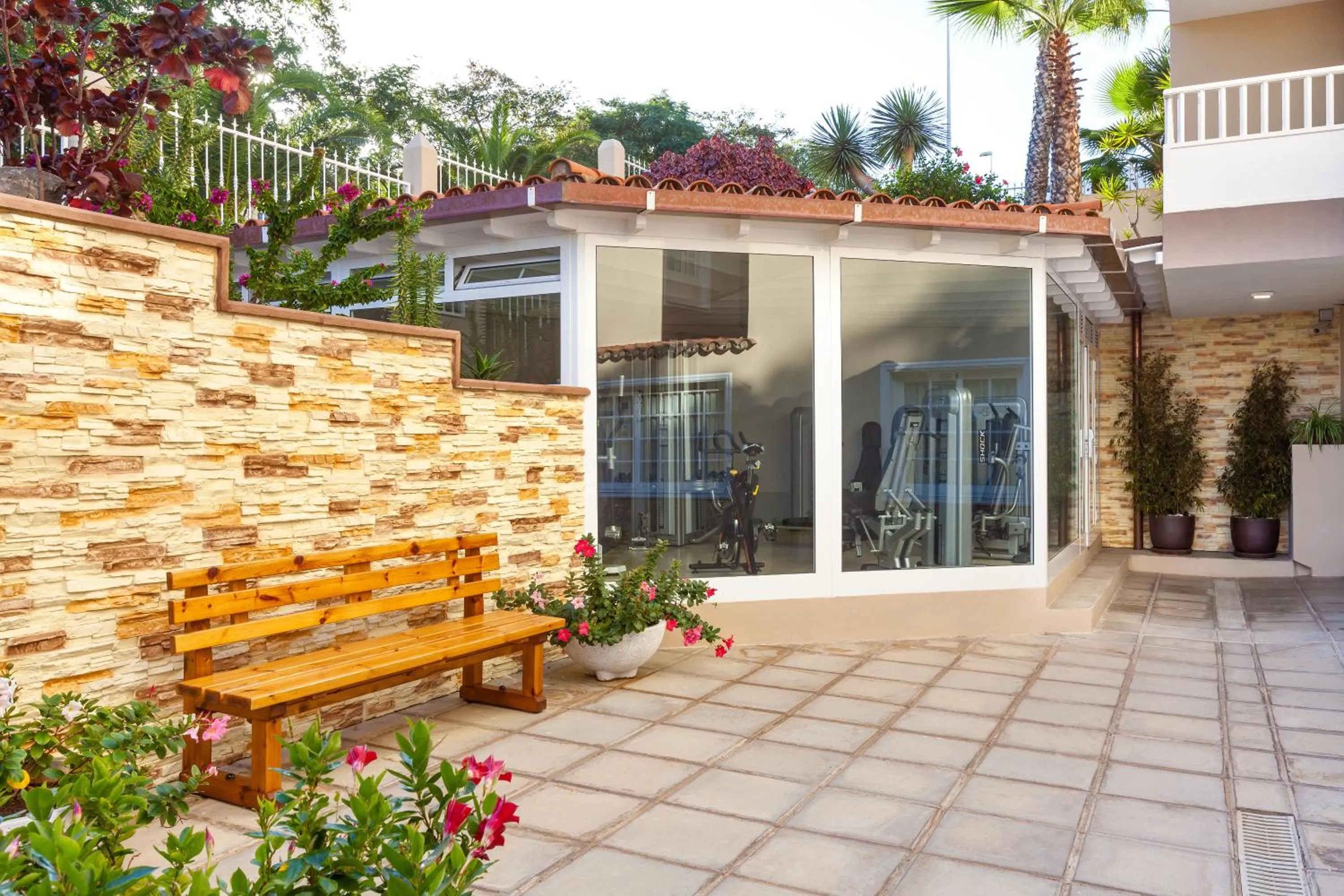 Property building in Apartamentos Los Dragos del Norte