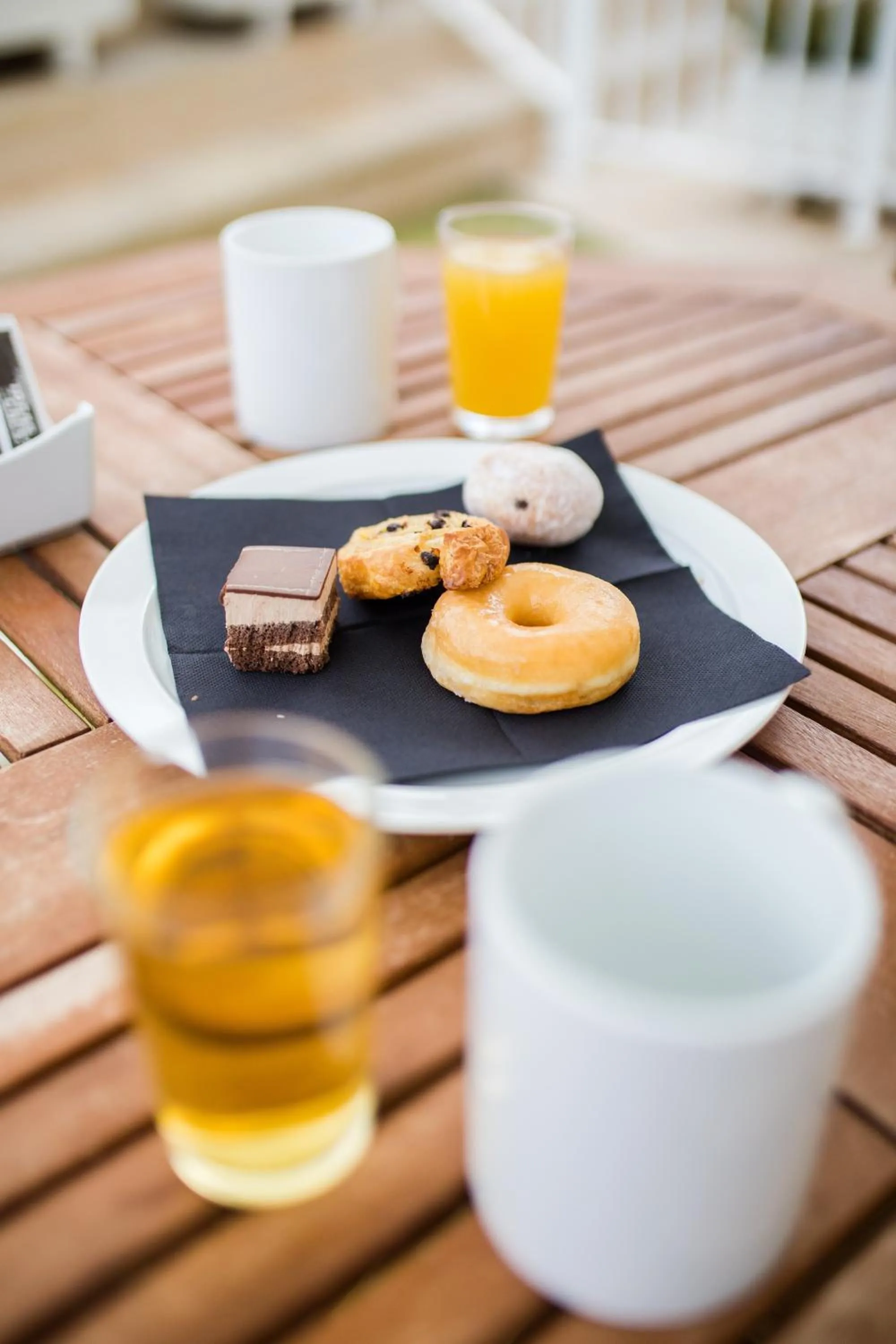 Food and drinks in Apartamentos Los Dragos del Norte