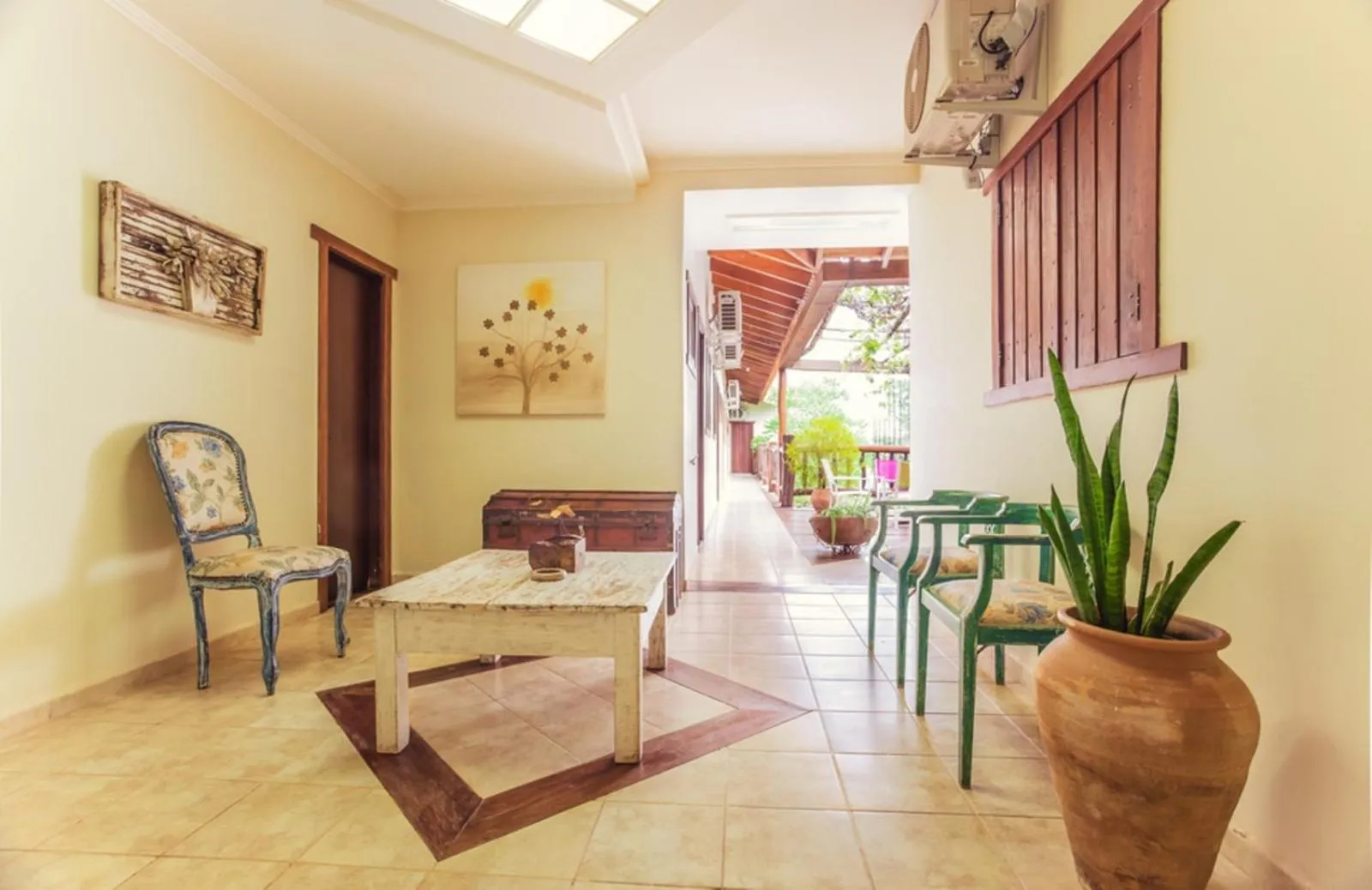 Seating area in Pousada Chamamé