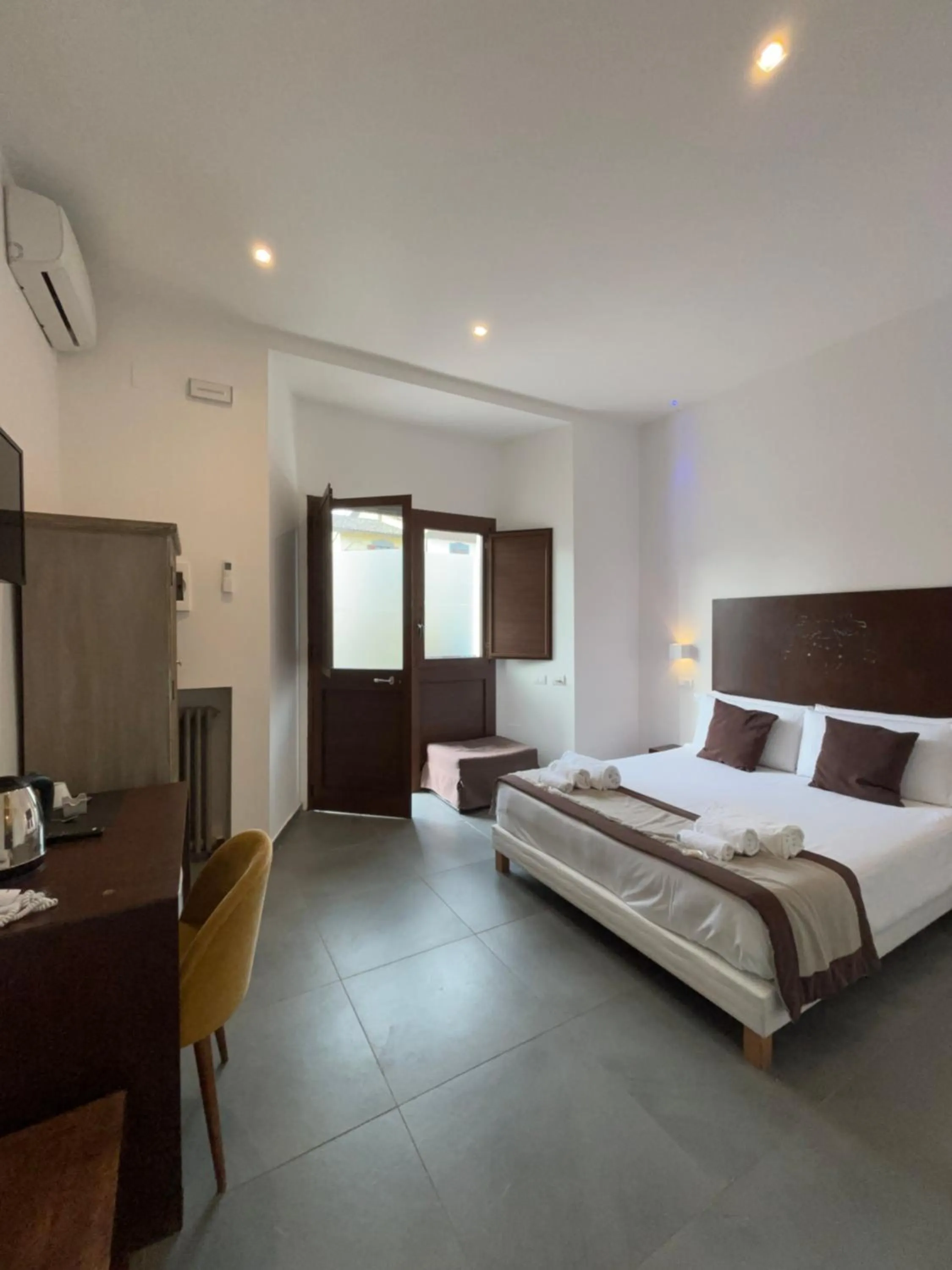 Bedroom, Bed in Hotel Assisivm Antica Dimora AD