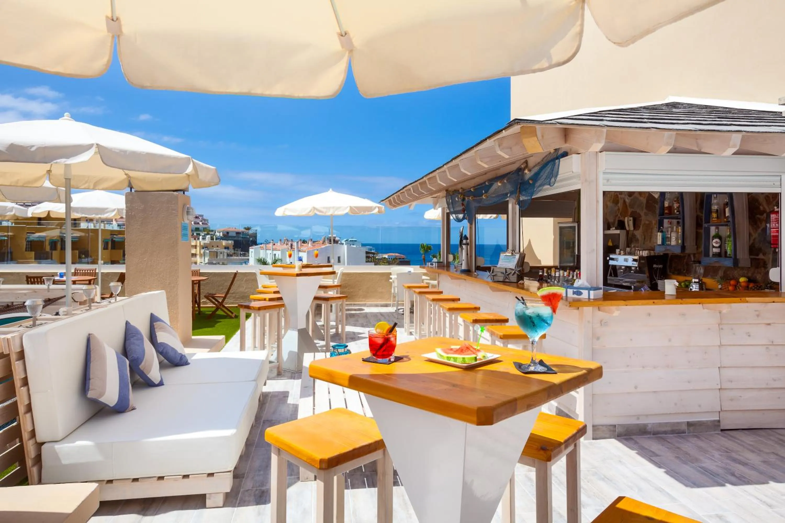 Area and facilities in Aparthotel Los Dragos del Sur