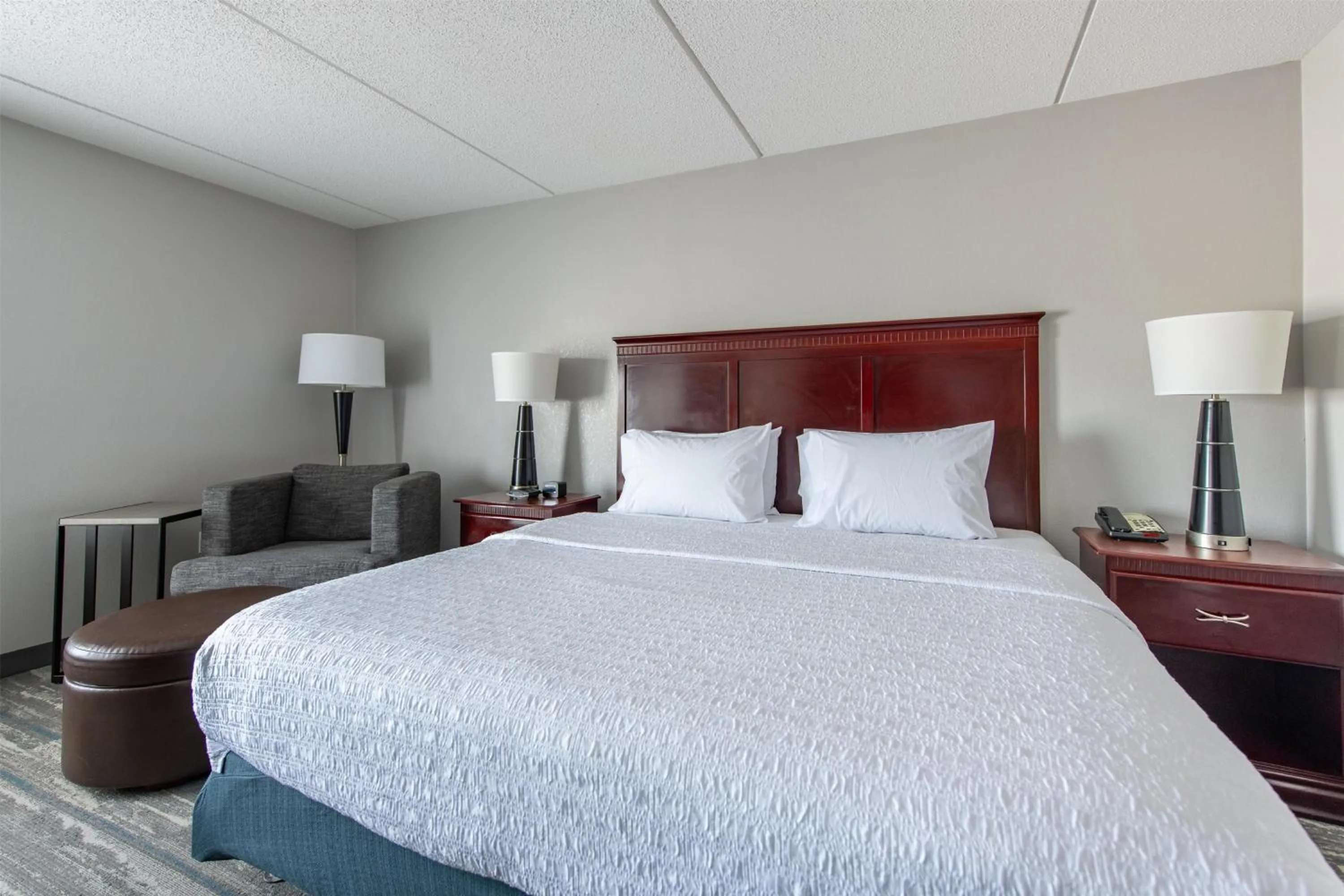 Bed in Hampton Inn Newport News-Yorktown