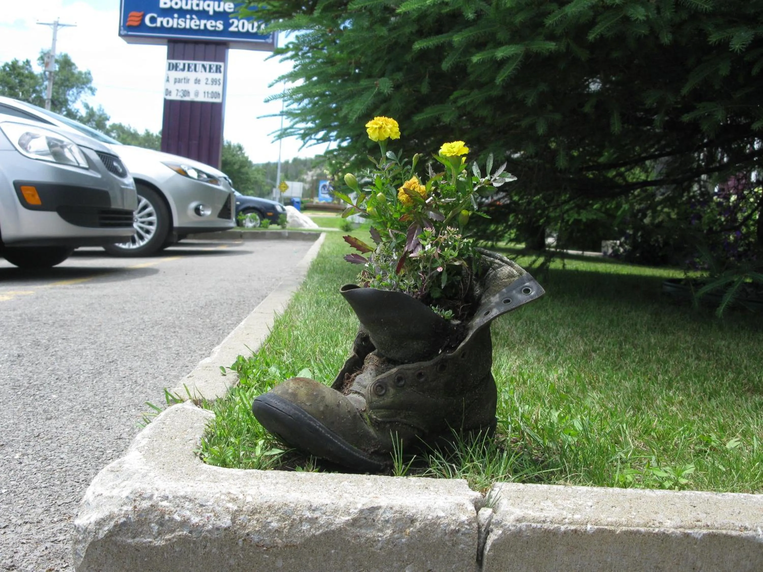 Decorative detail in Motel de l'Anse a l'Eau