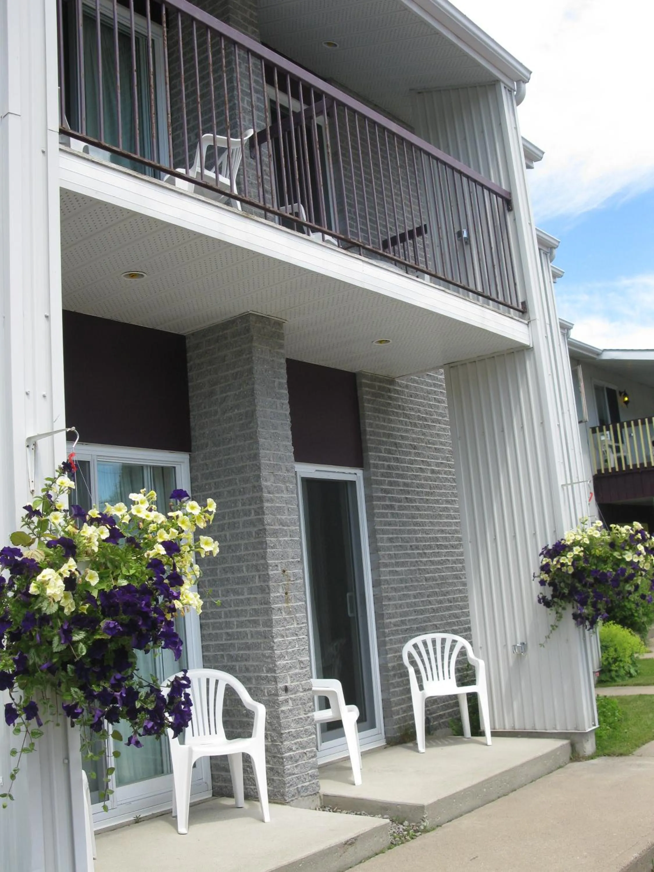 Facade/entrance in Motel de l'Anse a l'Eau
