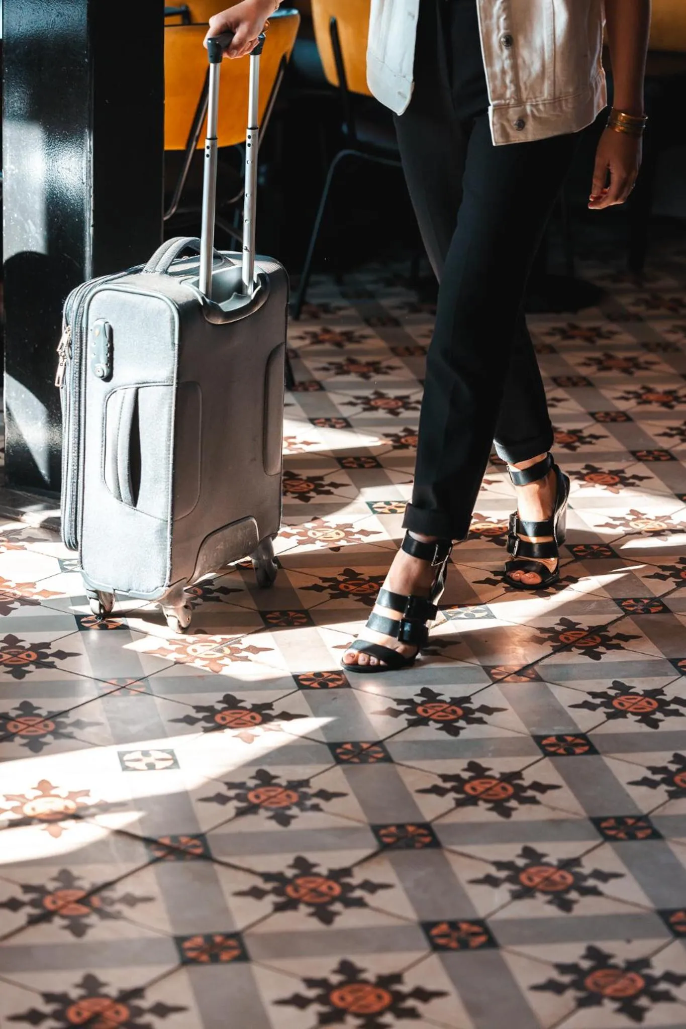 Facade/entrance in L'Ermitage Hôtel Cuisine-À-Manger