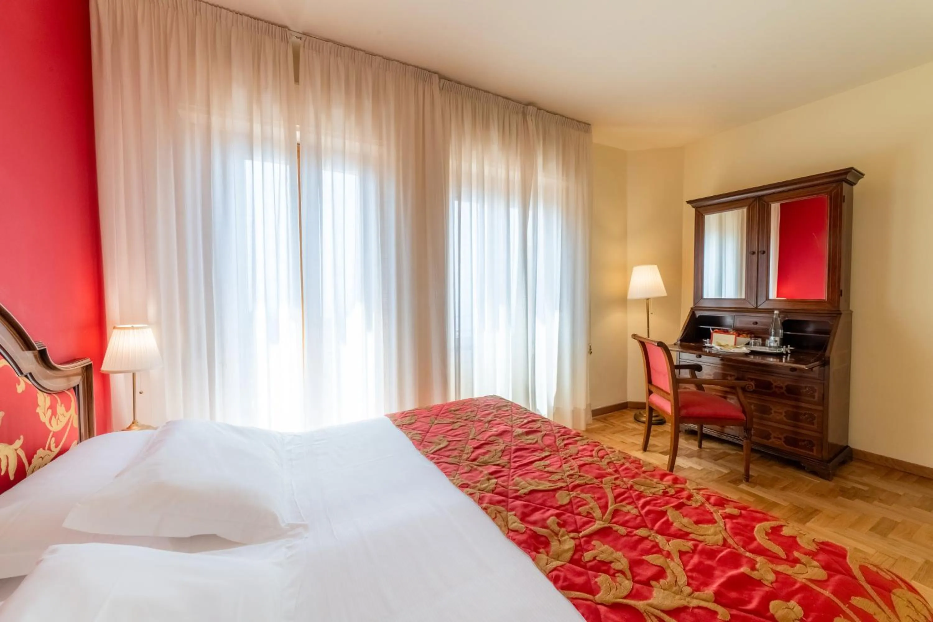 Bed in Hotel Isabella