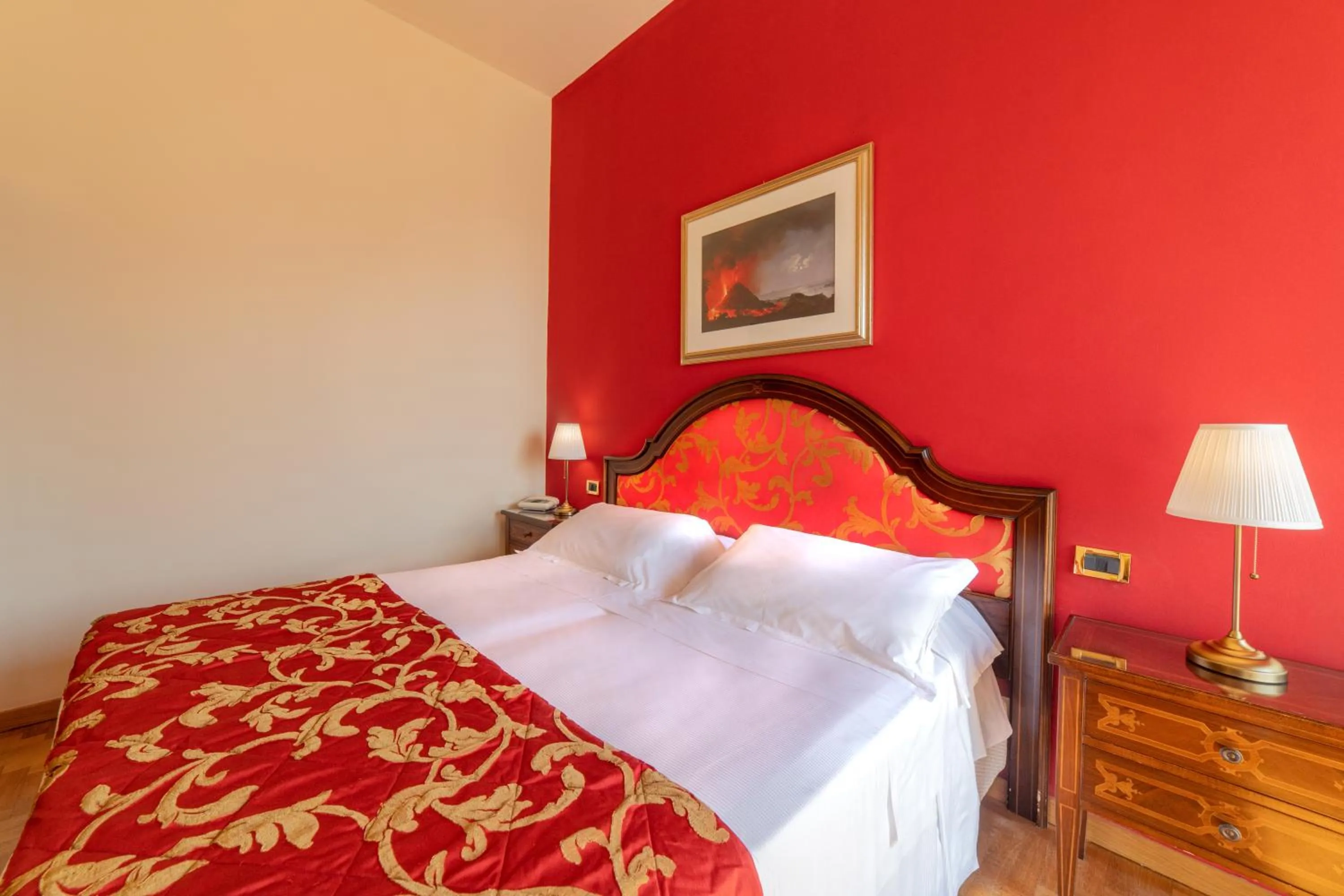 Bed in Hotel Isabella