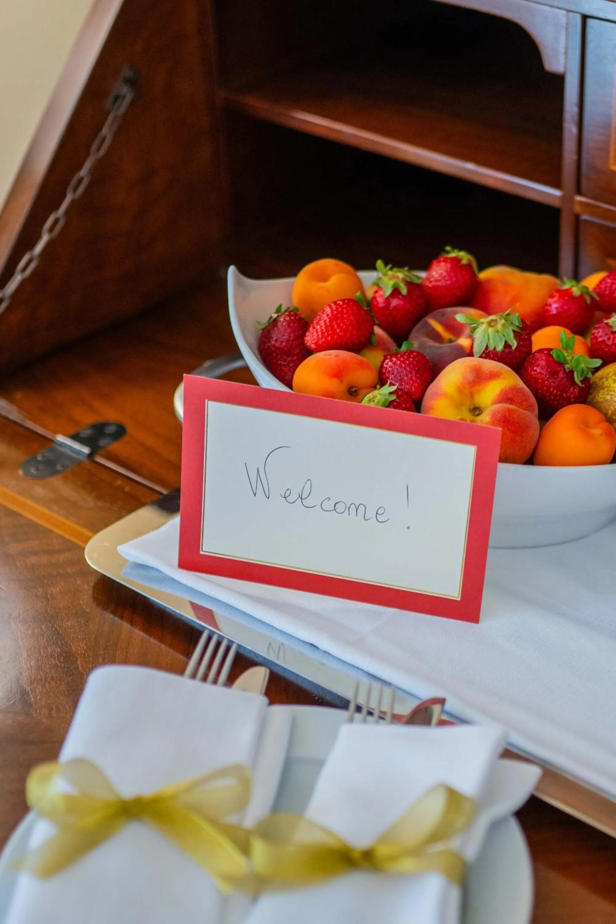 Summer in Hotel Isabella