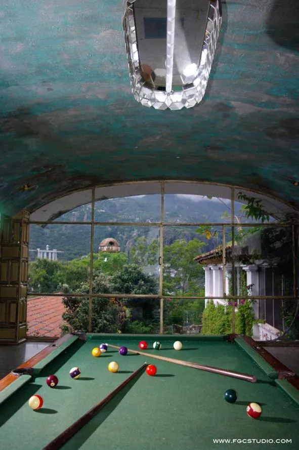 Billiard, Billiards in Hotel De La Borda