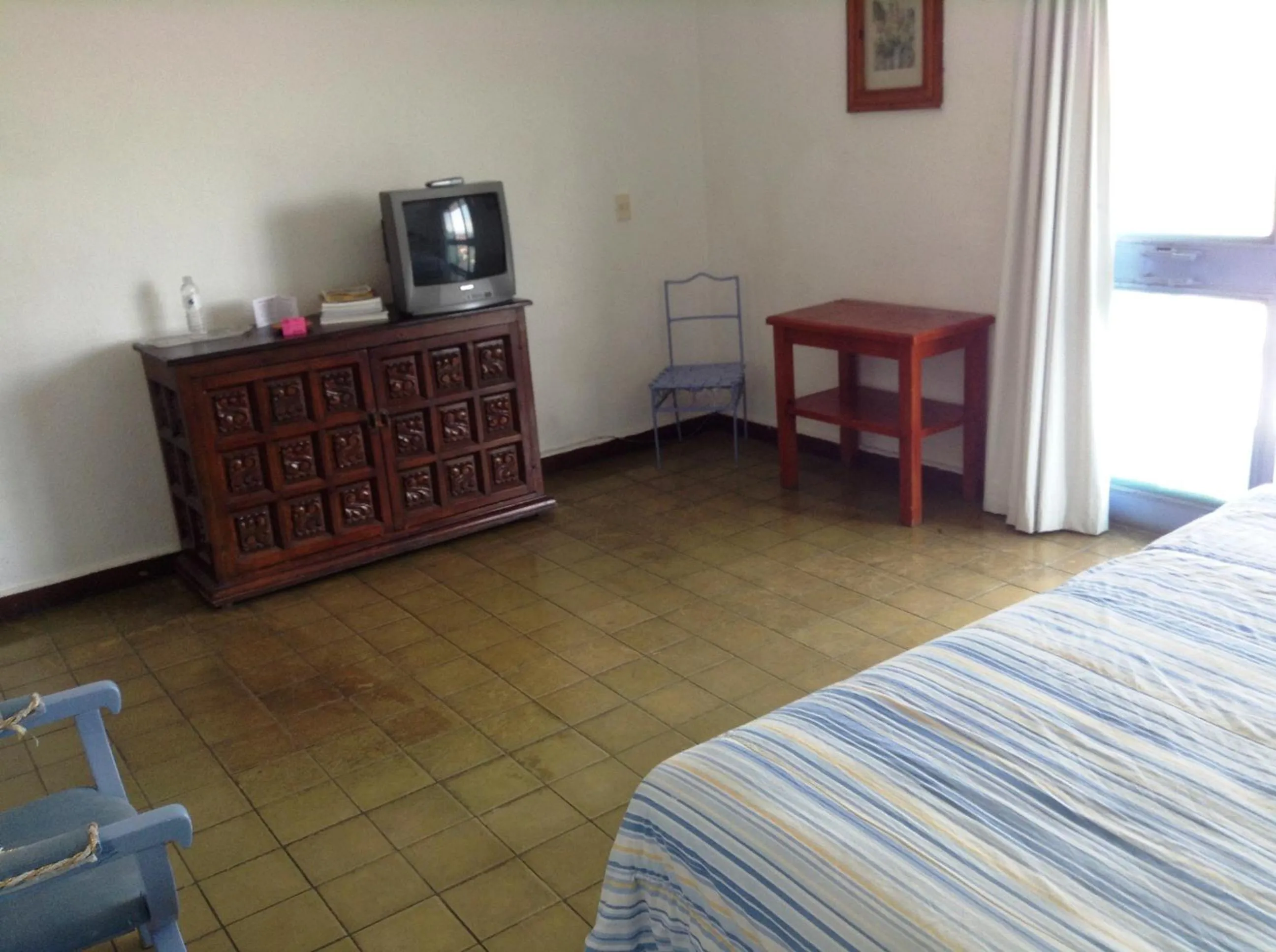 Bedroom, TV/Entertainment Center in Hotel De La Borda