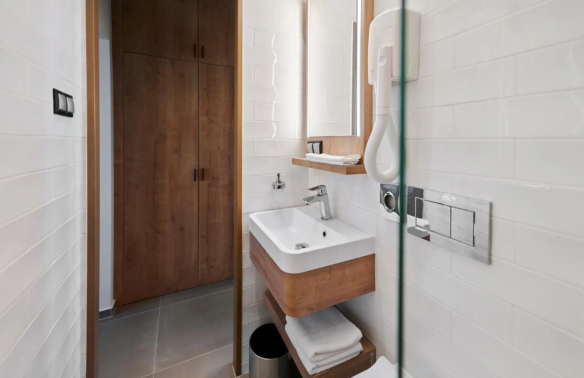 Bathroom in Hotel OTP Balatonszemes