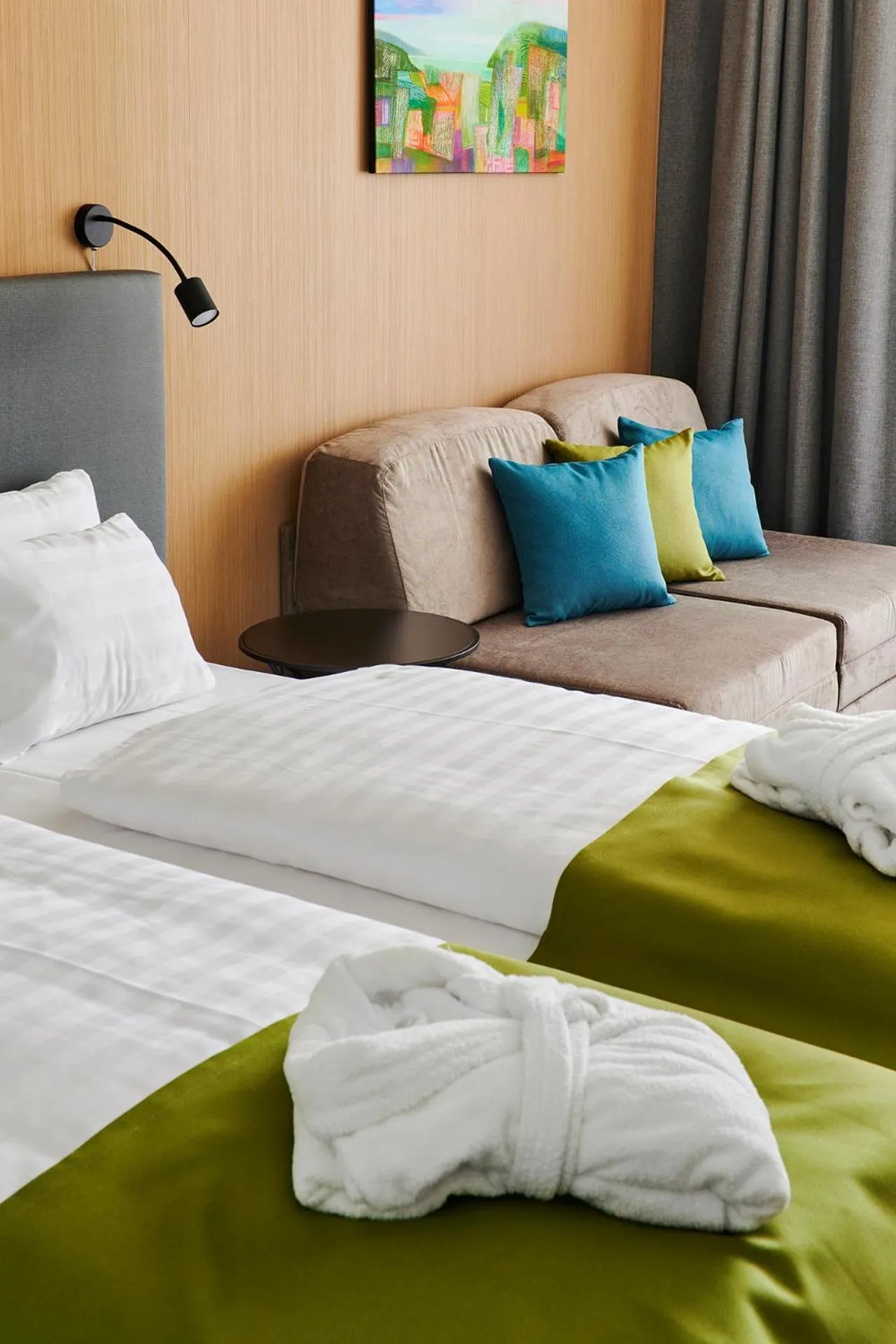 Bed in Hotel OTP Balatonszemes
