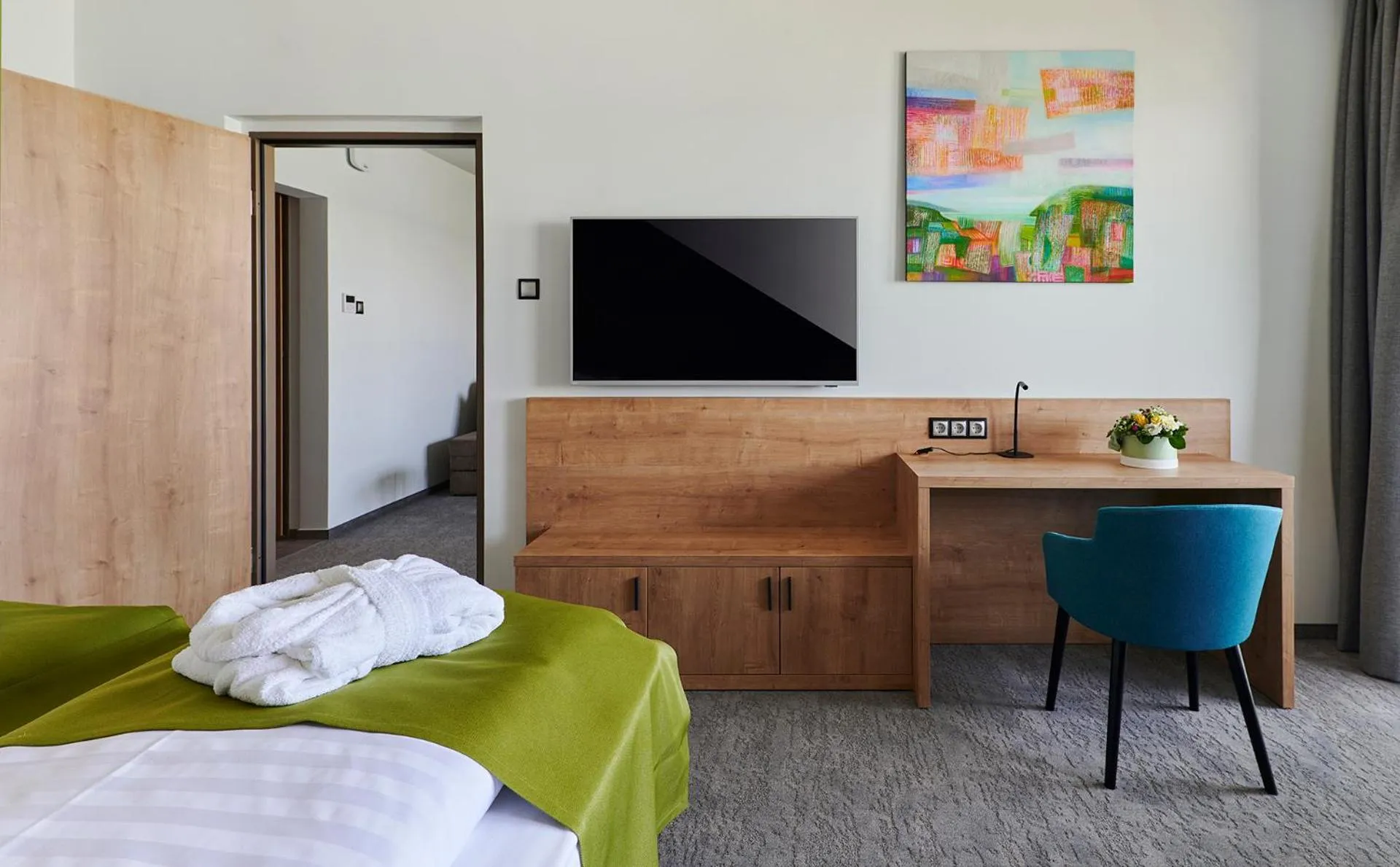 TV and multimedia, Bed in Hotel OTP Balatonszemes