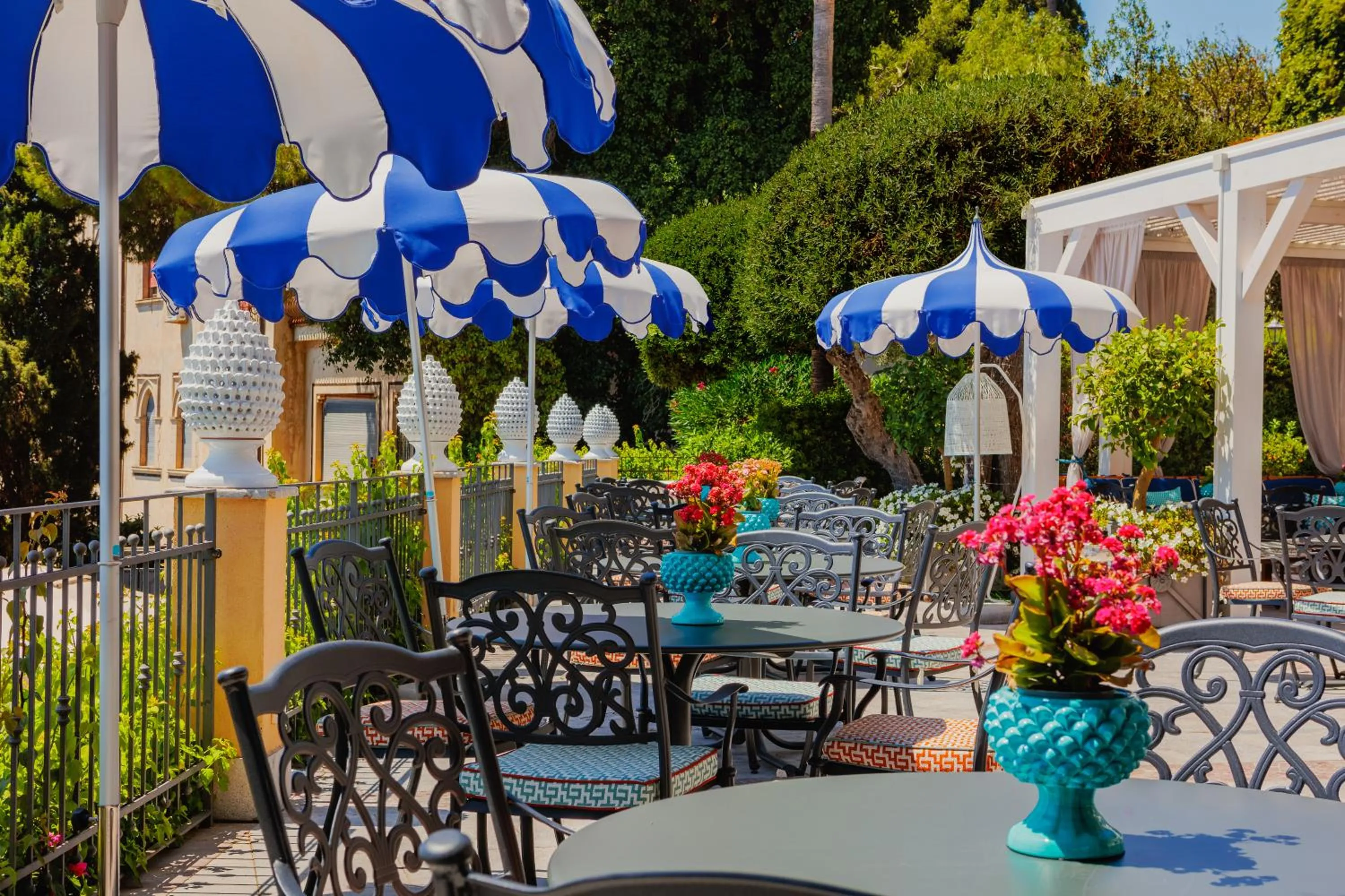 Restaurant/places to eat in Grand Hotel San Pietro Taormina