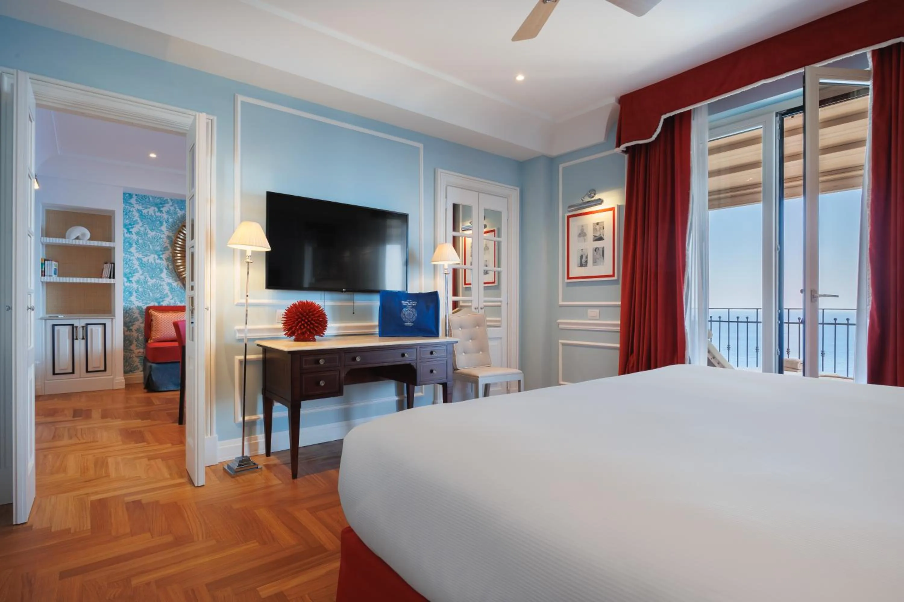 Bedroom, Bed in Grand Hotel San Pietro Taormina