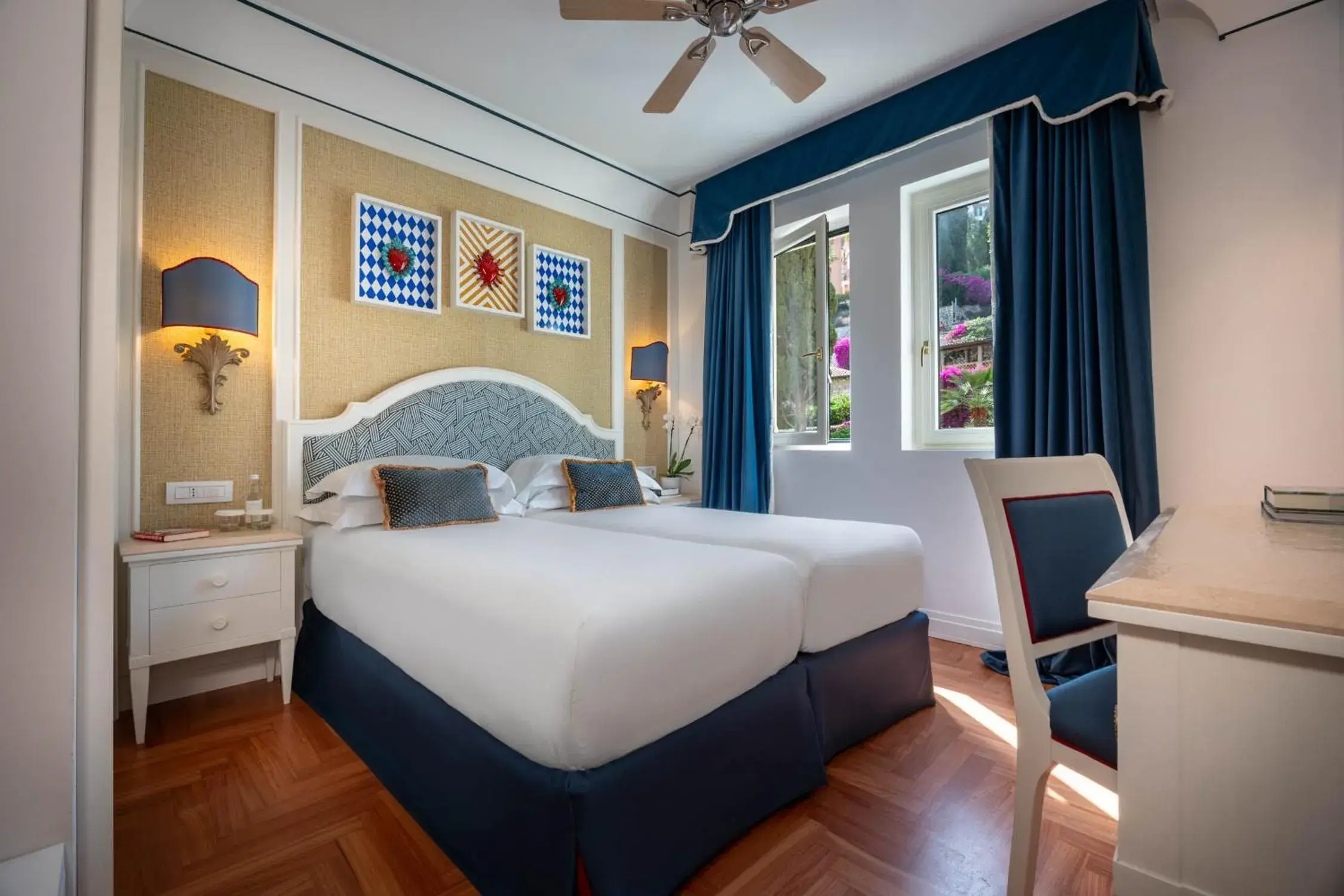 Bed in Grand Hotel San Pietro Taormina - Preferred Hotels & Resorts Bed in Grand Hotel San Pietro Taormina - Preferred Hotels & Resorts