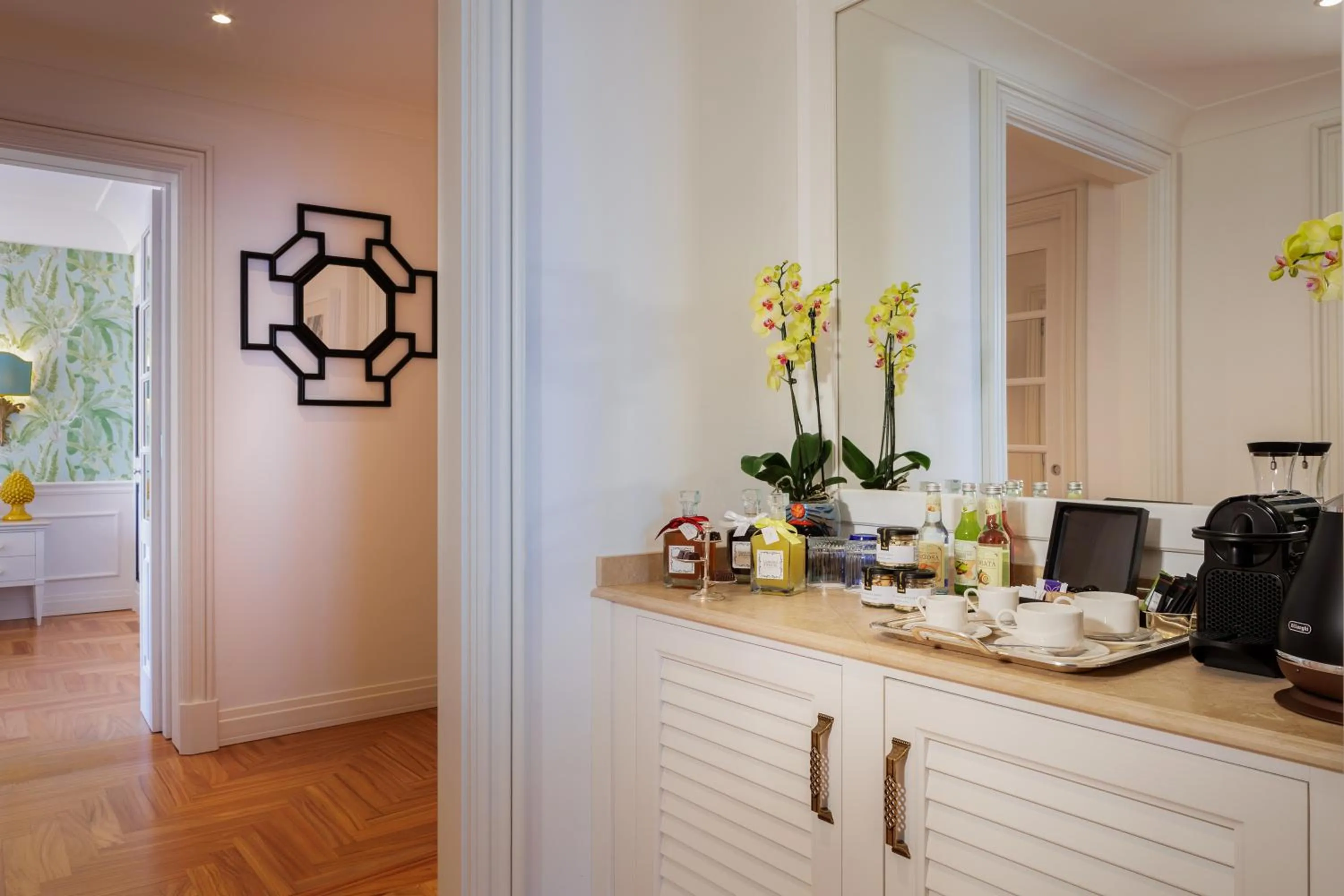 Coffee/tea facilities in Grand Hotel San Pietro Taormina